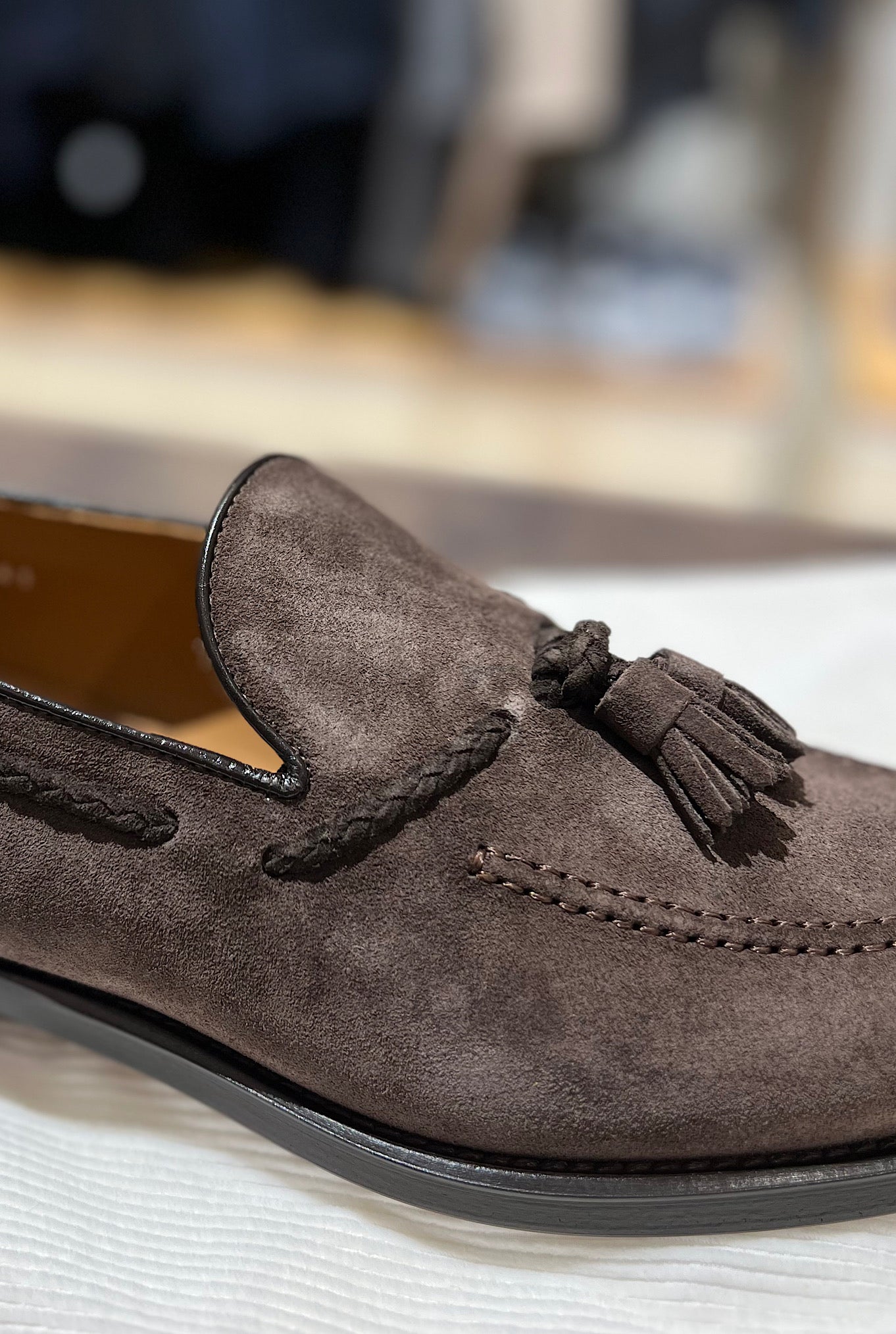 Mocassini con Nappine in Suede Testa di Moro - Guarino Store