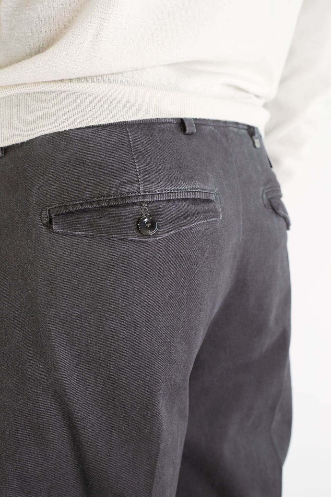 "Edge Rebel" Gabardine Cotton Trousers in Anthracite