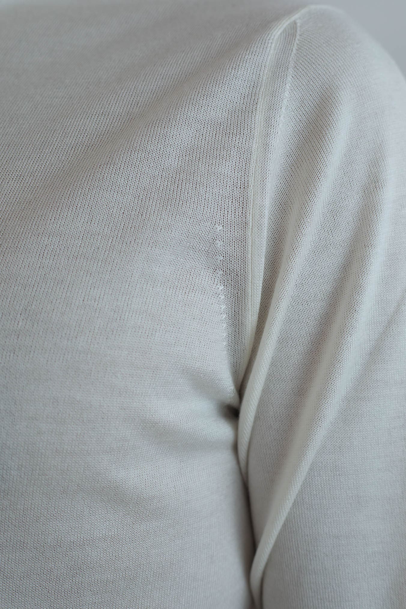 Cashmere and Silk Combed Turtleneck Cream White