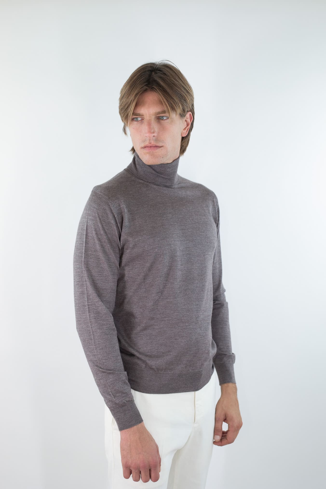 Walnut Combed Cashmere and Silk Turtleneck
