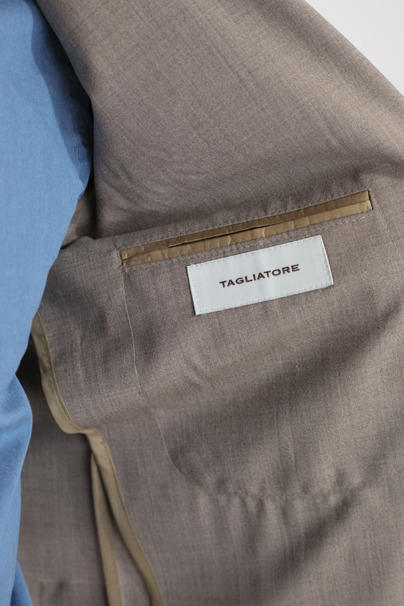 TAGLIATORE ABITO Monopetto Fresco Lana e Seta Beige - Guarino Store