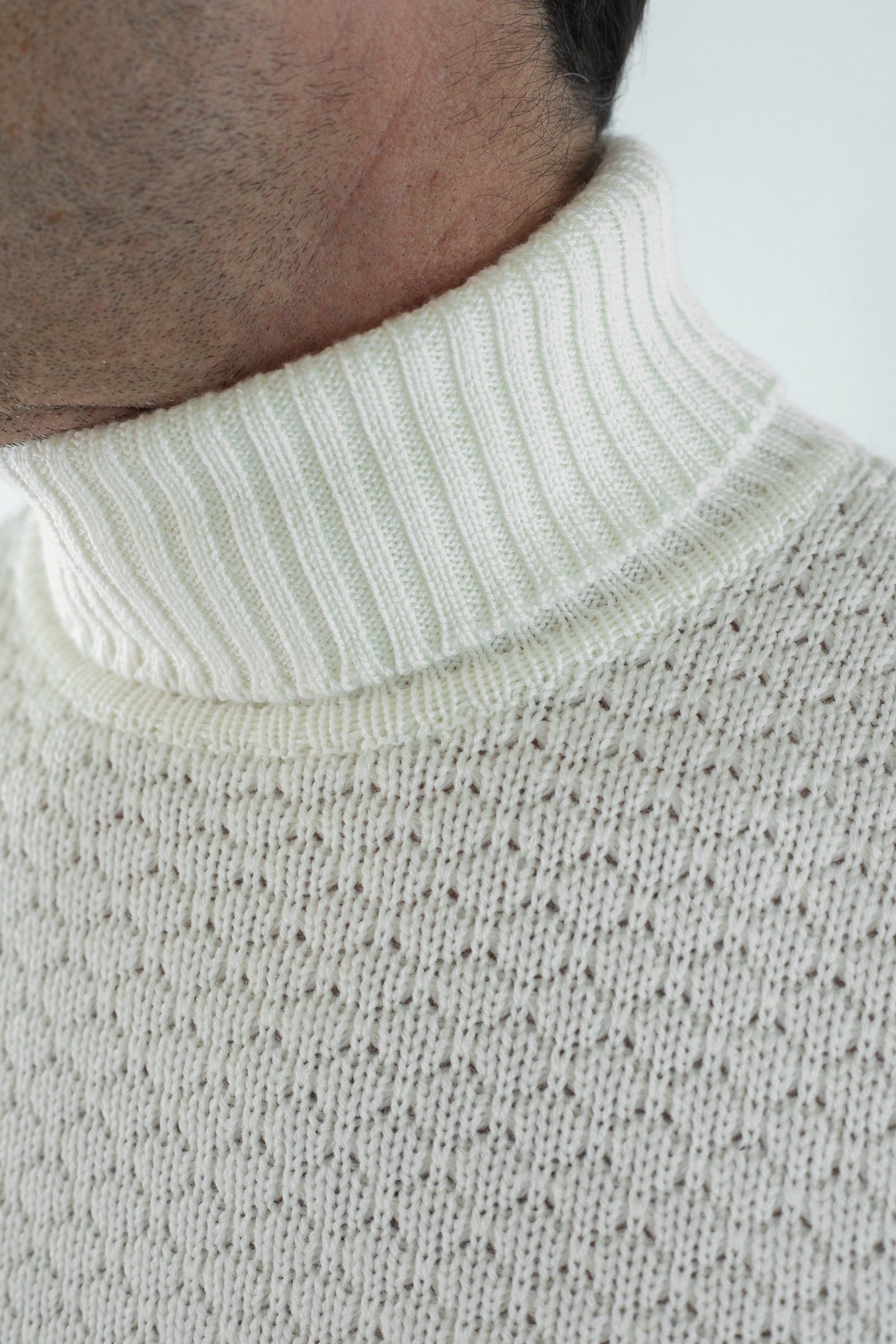 Hubbel Honeycomb Merino Wool Turtleneck White