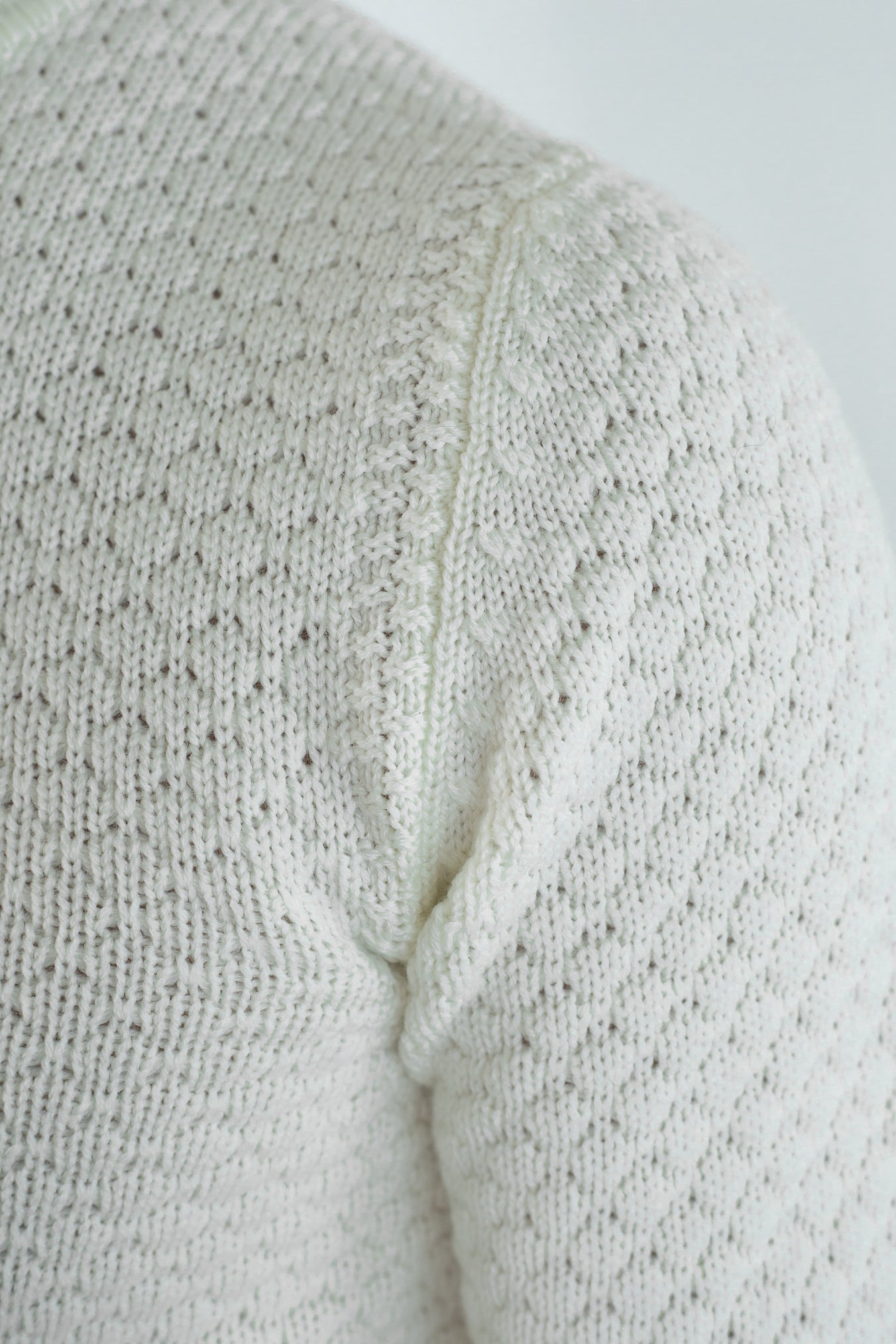 Hubbel Honeycomb Merino Wool Turtleneck White