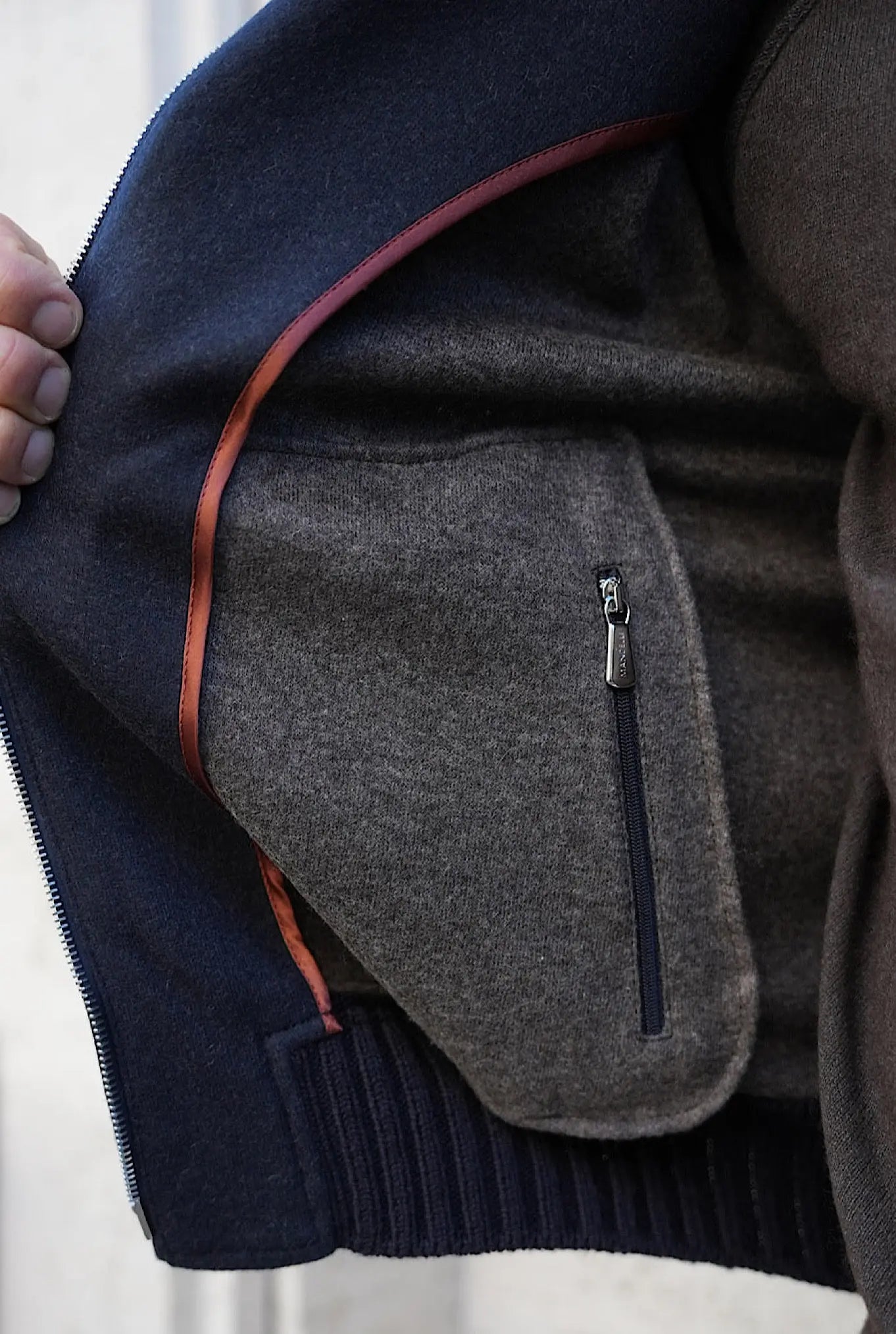 Giubbino in Cashmere con Cappuccio Staccabile Blu - Guarino Store
