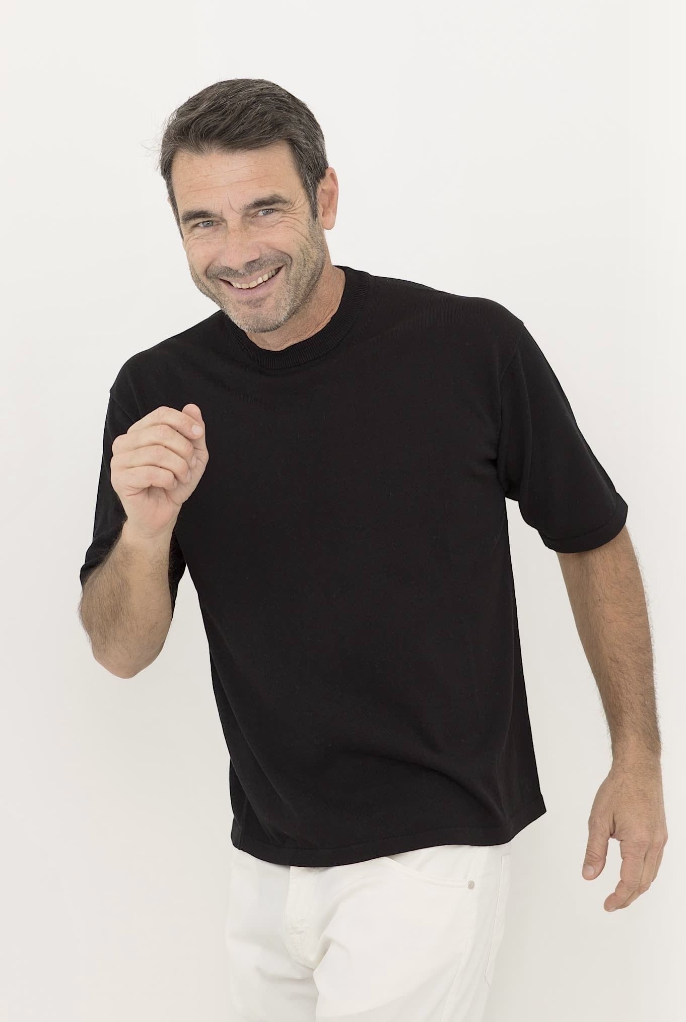 Girocollo Maniche Corte Boxy Nero - Guarino Store