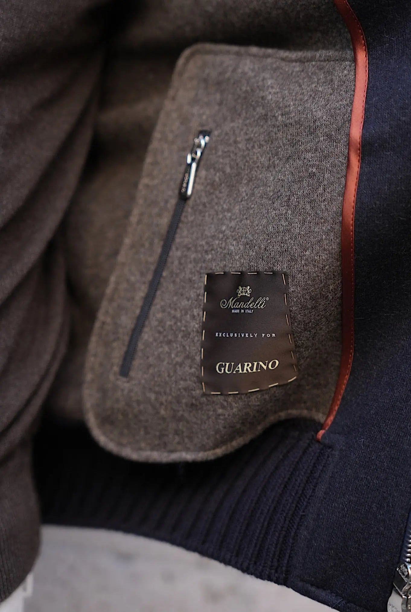 Giubbino in Cashmere con Cappuccio Staccabile Blu - Guarino Store