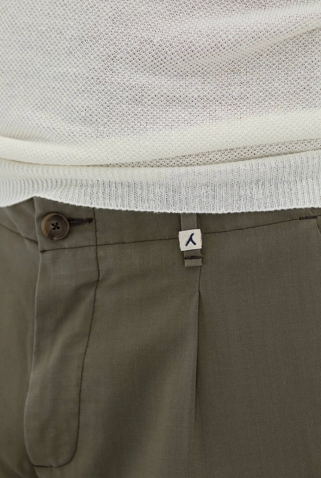 MYTHS Pantaloni Fresco Lana con Pinces Verde Salvia - Guarino Store
