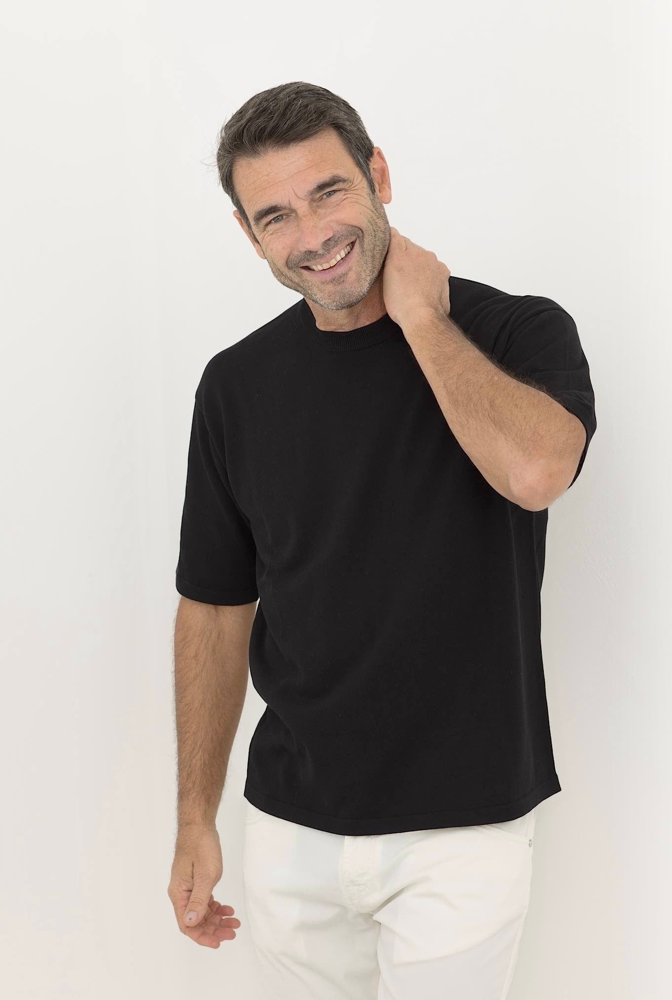 ROBERTO COLLINA Girocollo Maniche Corte Boxy Nero - Guarino Store