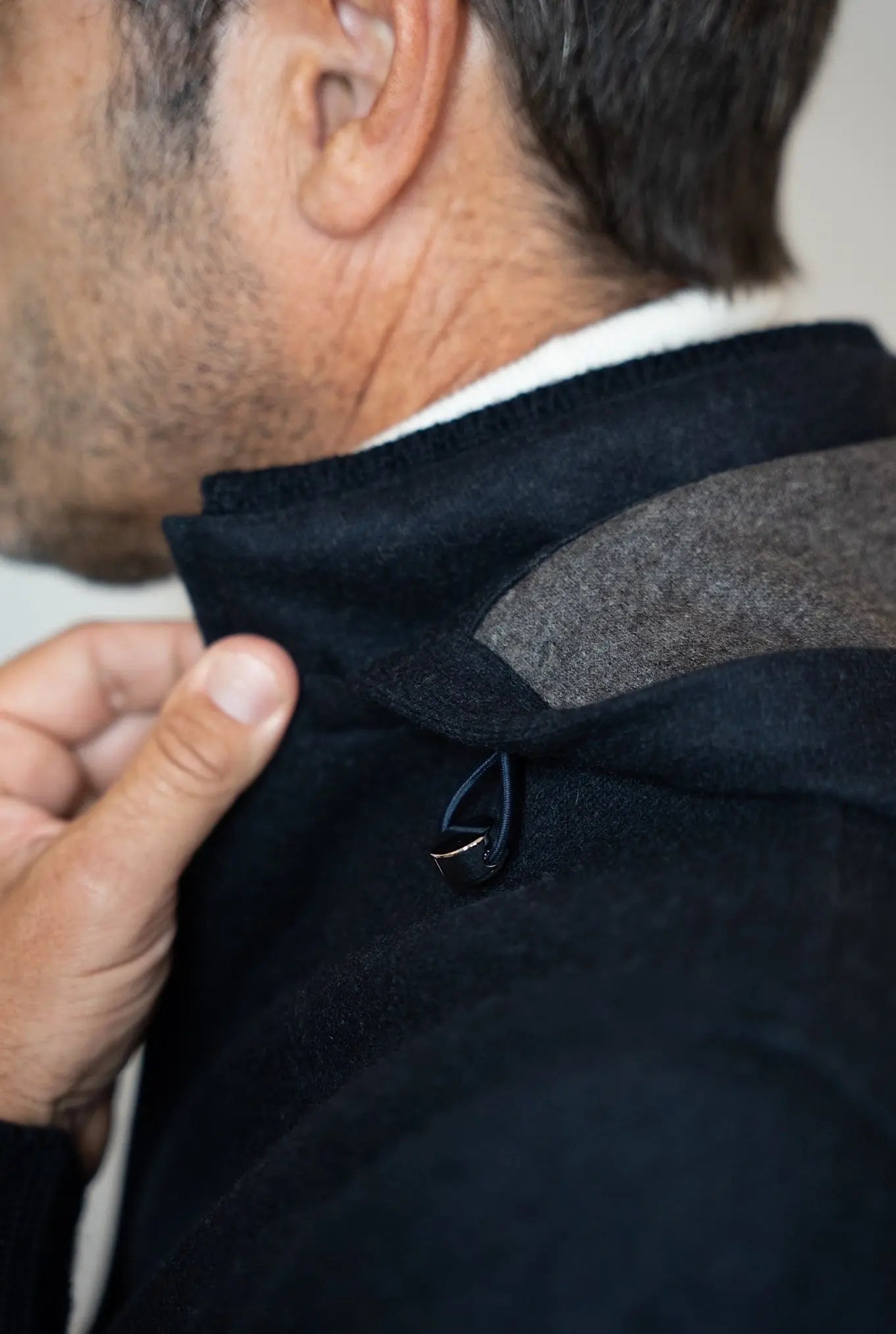 Giubbino in Cashmere con Cappuccio Staccabile Blu - Guarino Store