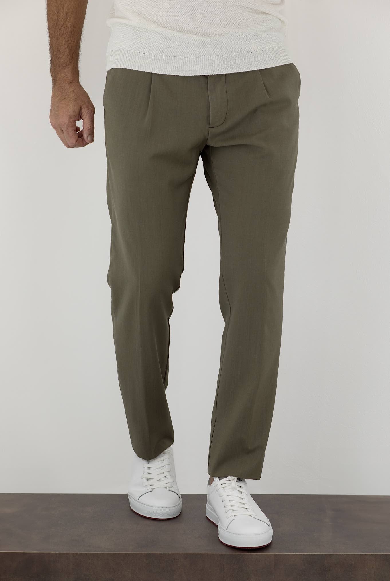 MYTHS Pantaloni Fresco Lana con Pinces Verde Salvia - Guarino Store