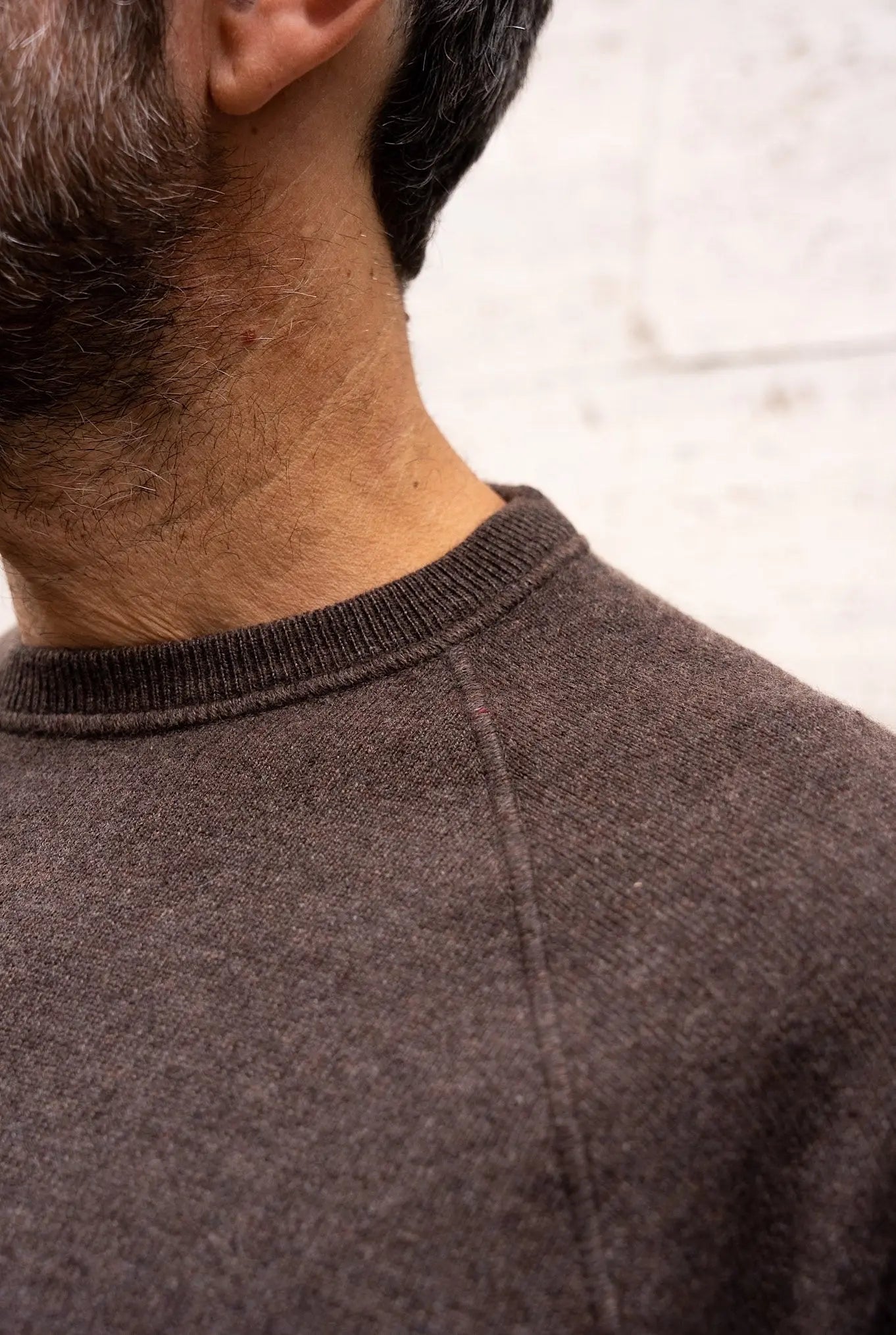 Girocollo Cashmere Raglan Marrone - Guarino Store