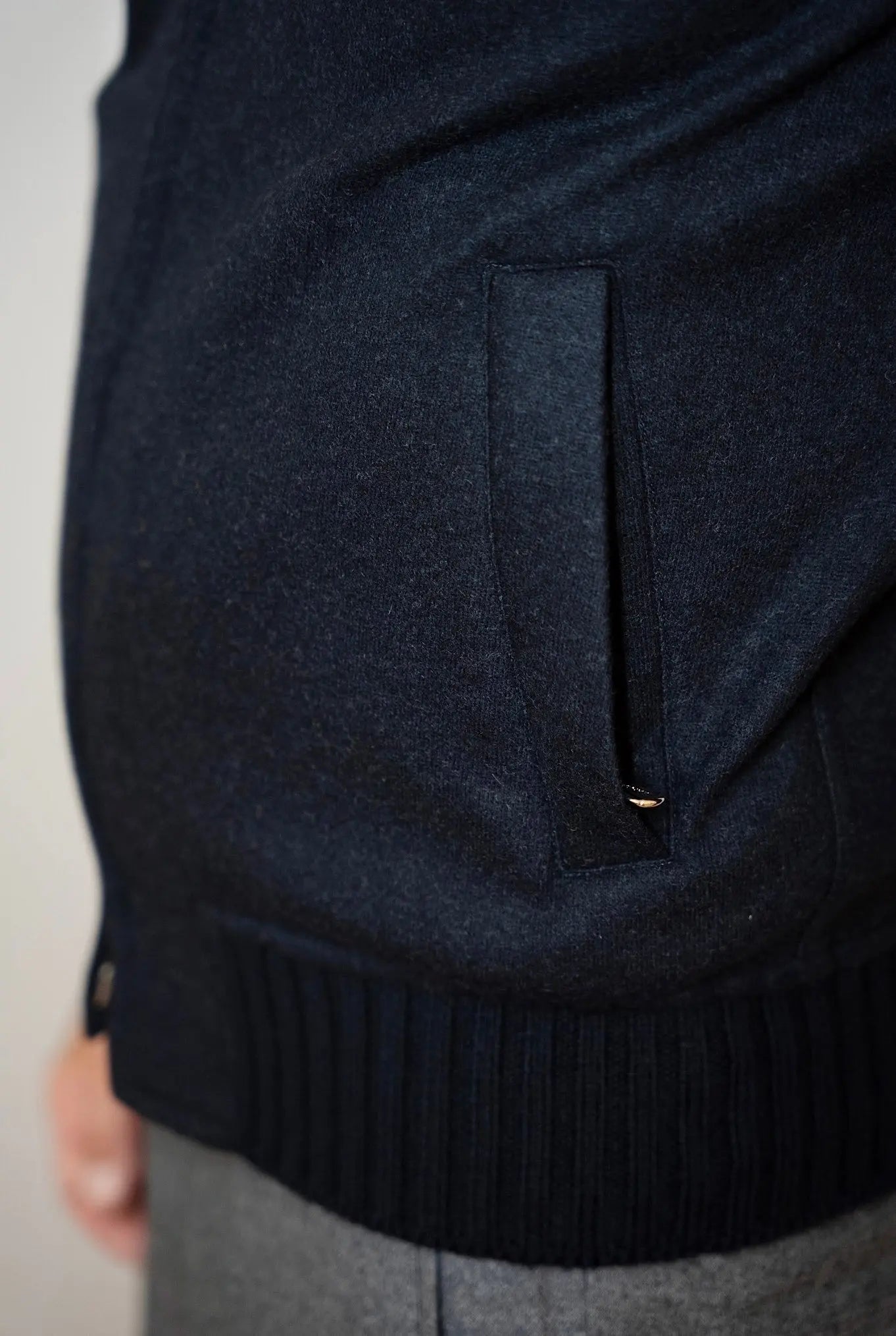 Giubbino in Cashmere con Cappuccio Staccabile Blu - Guarino Store