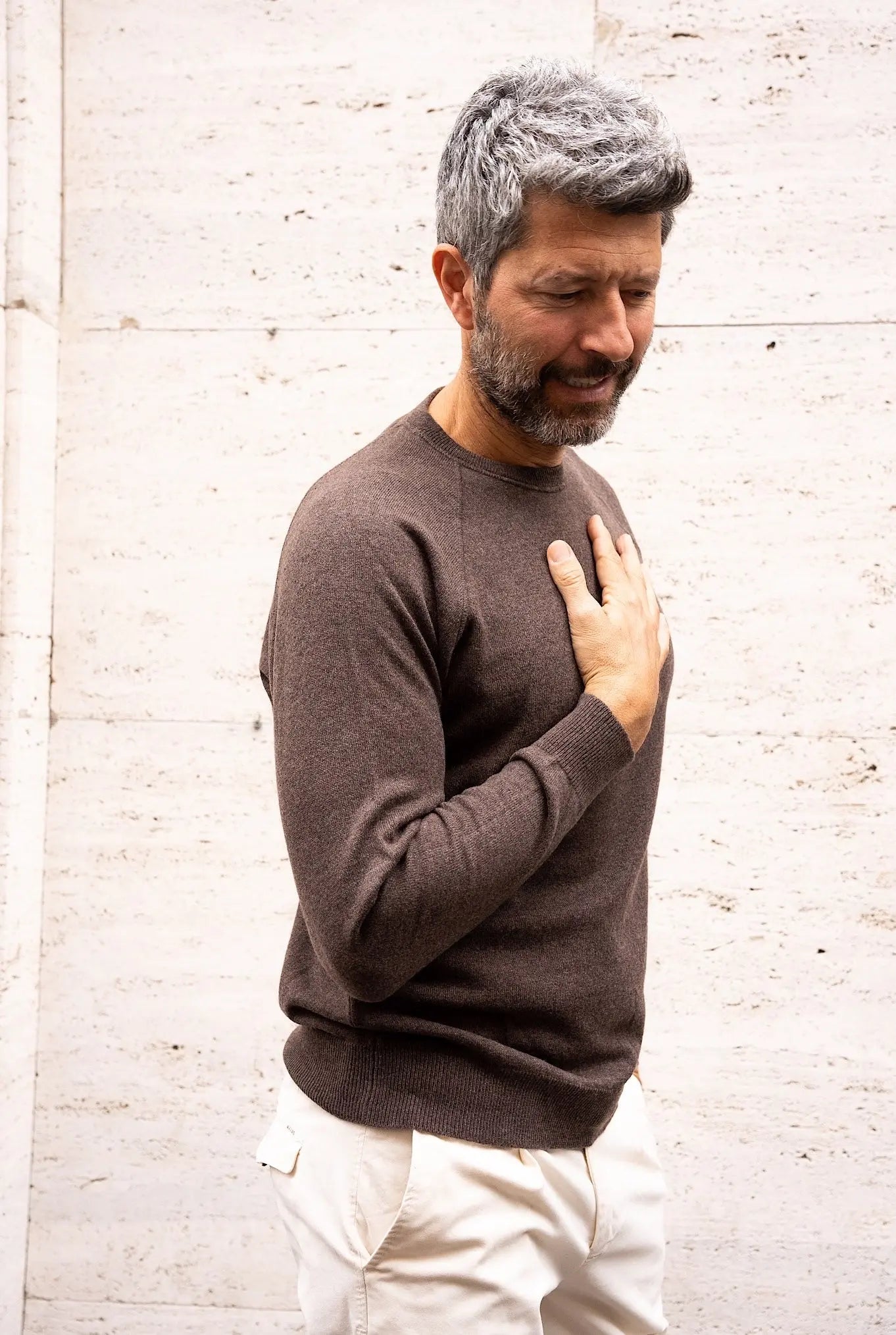 Girocollo Cashmere Raglan Marrone - Guarino Store