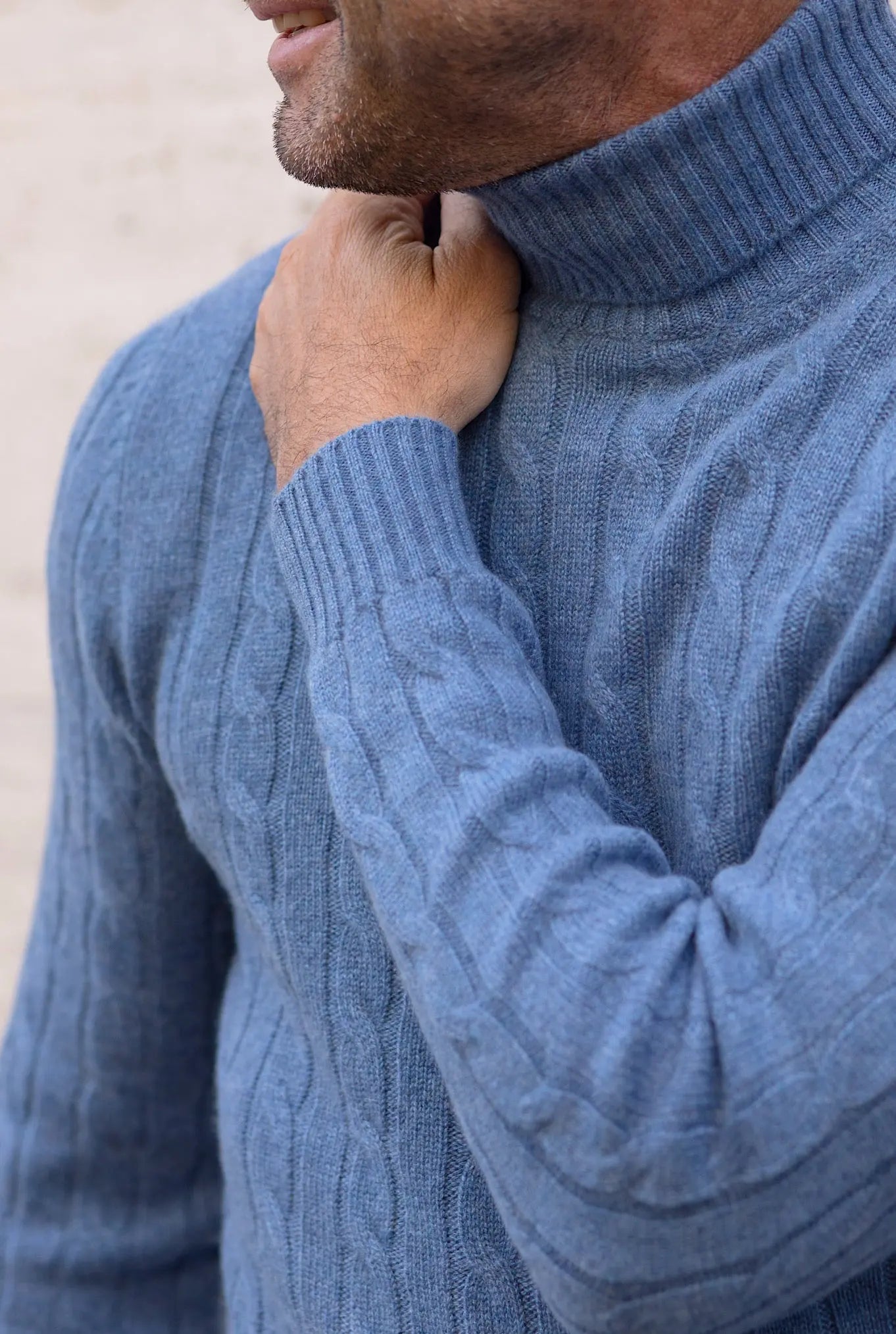 Dolcevita a Trecce in Cashmere Blu Scozia - Guarino Store