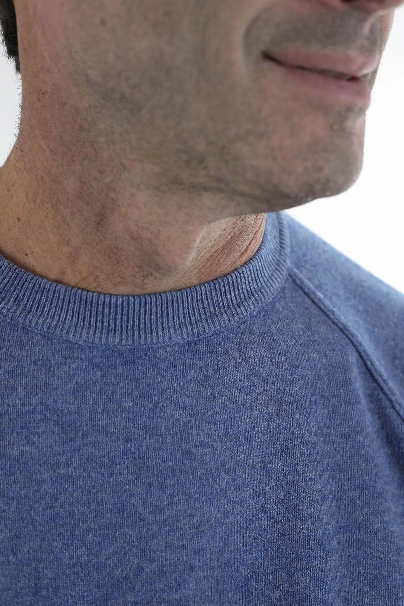 Girocollo Raglan Cashmere Old Dyed Denim - Guarino Store