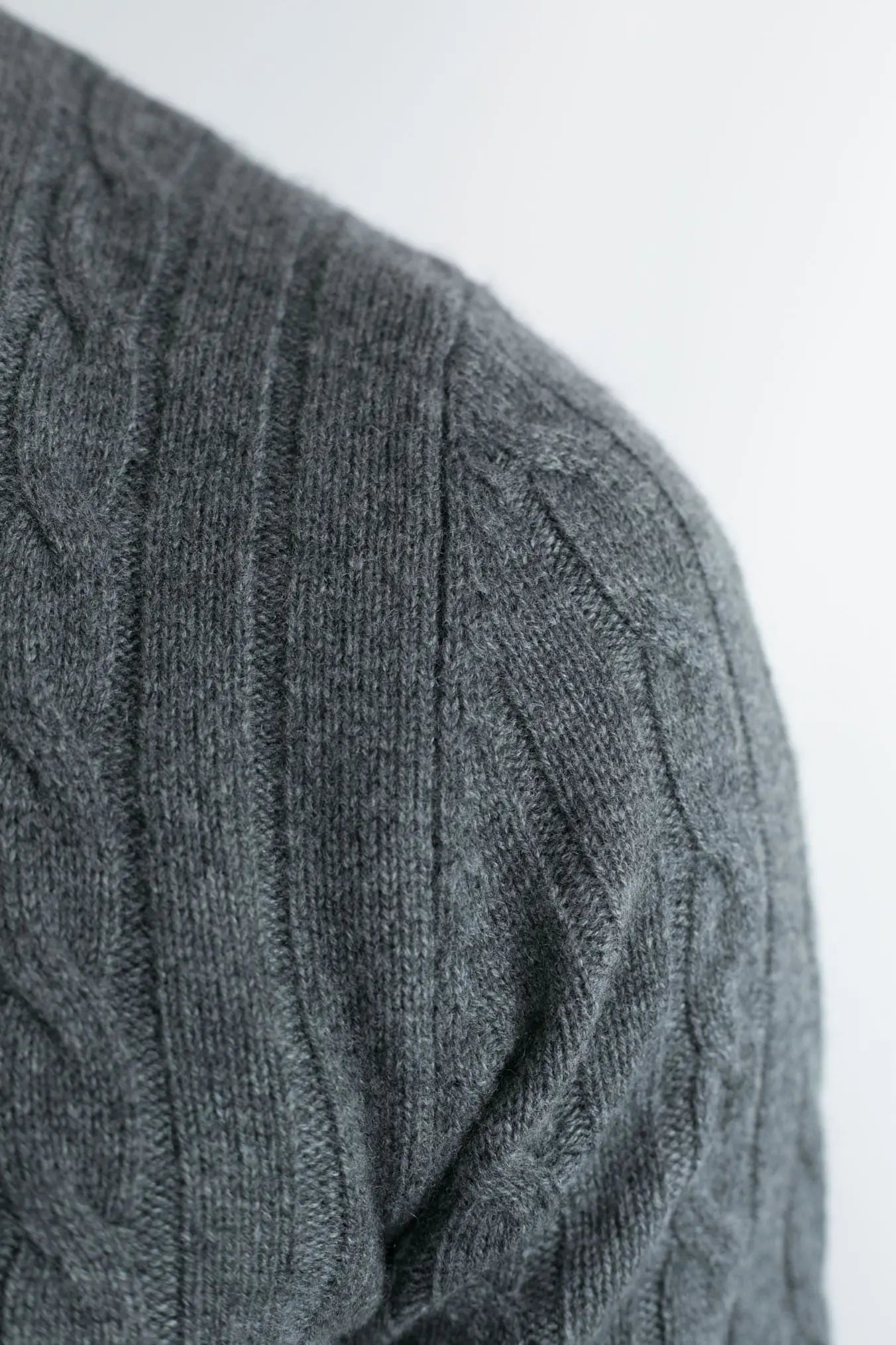 Dolcevita a Trecce in Cashmere Grigio - Guarino Store