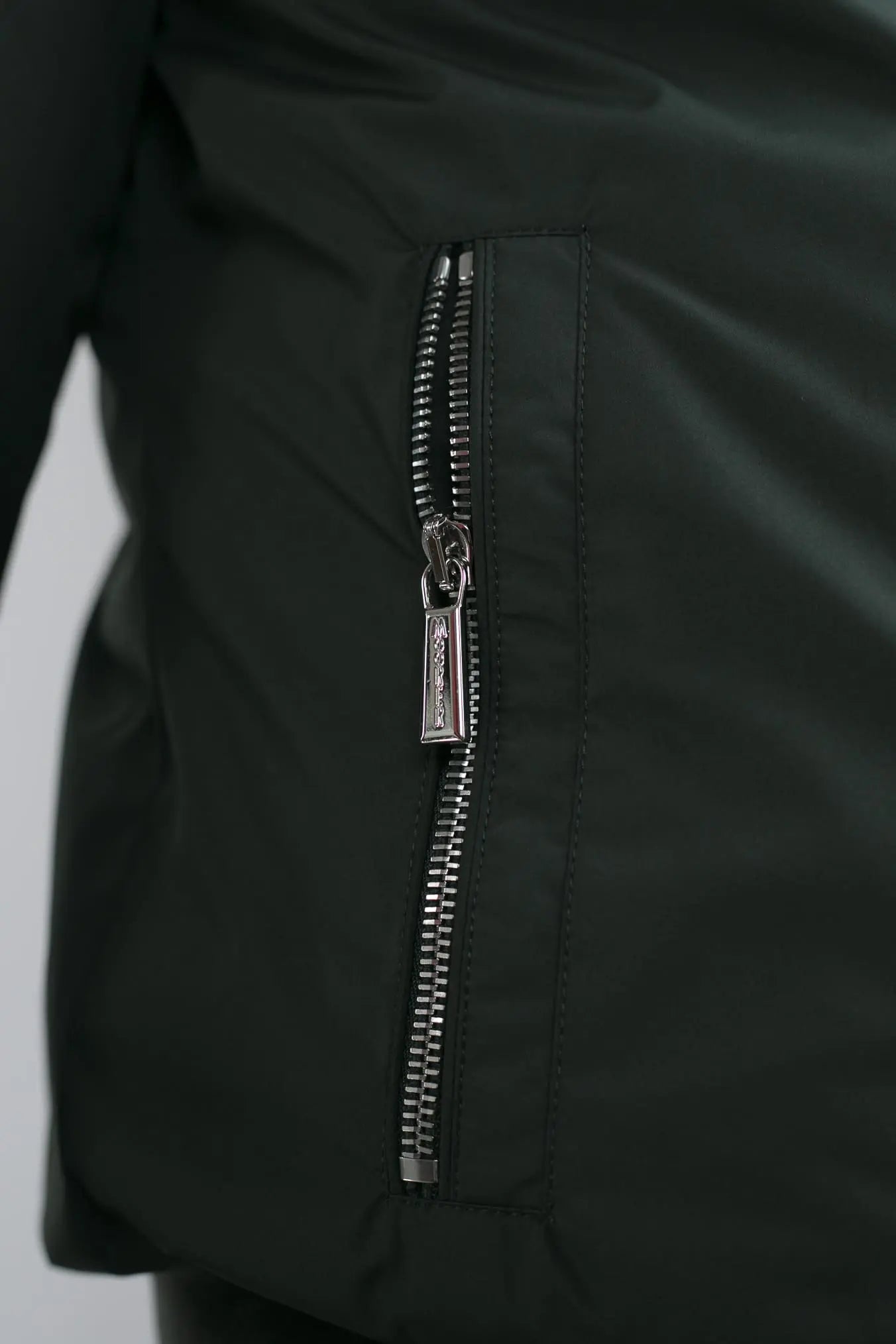 Bomber con Cappuccio mod. Oniro Verde
