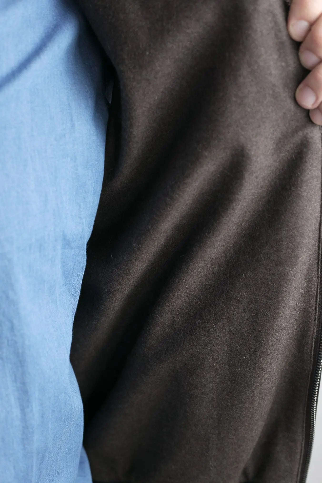Gilet Cashmere e Suede Testa di Moro/Blu - Guarino Store