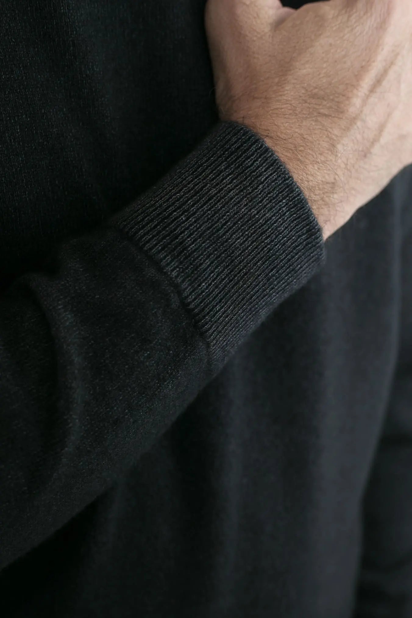 Girocollo Raglan Cashmere Old Dyed Nero - Guarino Store