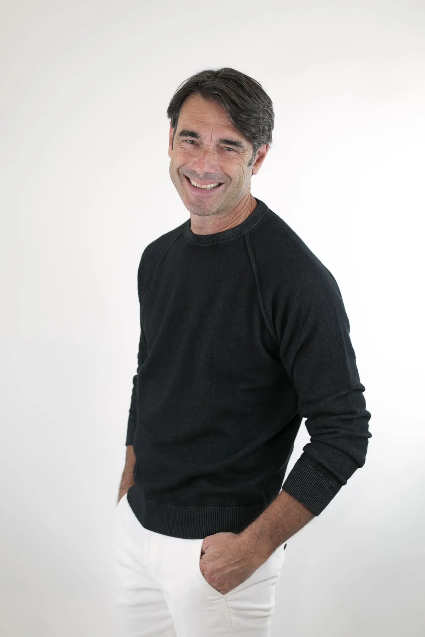 Girocollo Raglan Cashmere Old Dyed Nero - Guarino Store