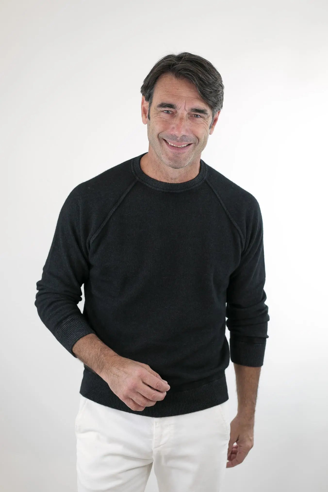 Girocollo Raglan Cashmere Old Dyed Nero - Guarino Store