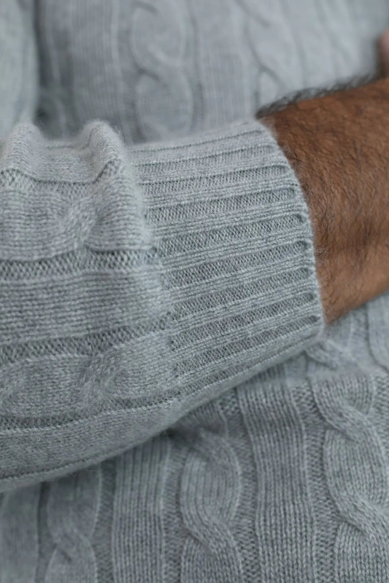 Dolcevita a Trecce in Cashmere Grigio Chiaro - Guarino Store