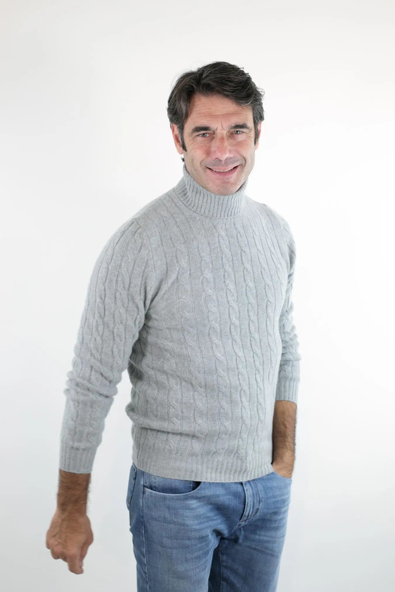 Dolcevita a Trecce in Cashmere Grigio Chiaro - Guarino Store