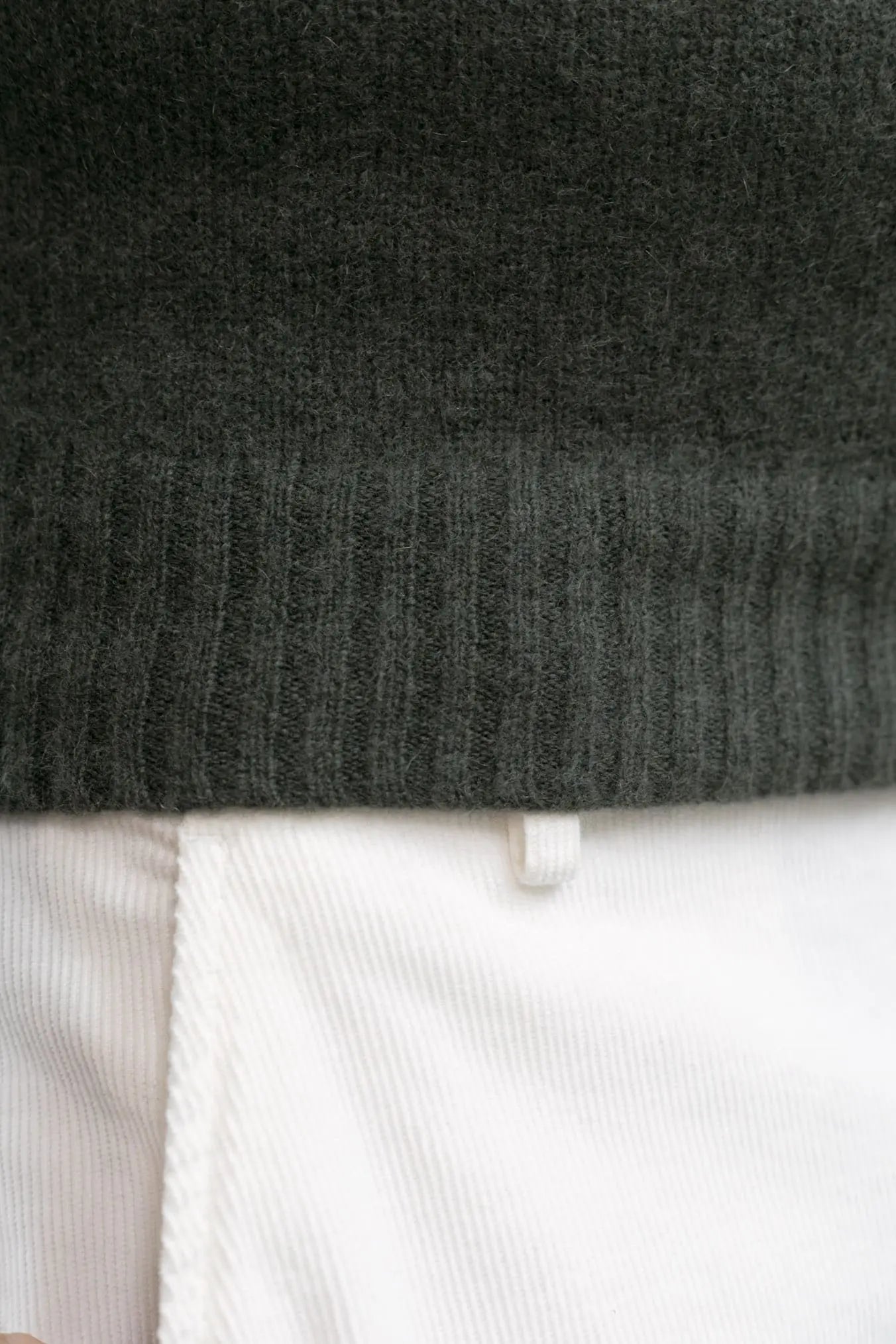 GUARINO Girocollo in Cashmere e Seta Verde Militare