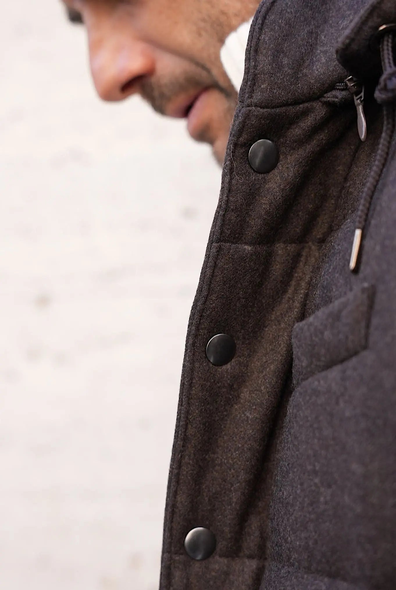 Gilet di Lana con Cappuccio Staccabile Testa di Moro - Guarino Store