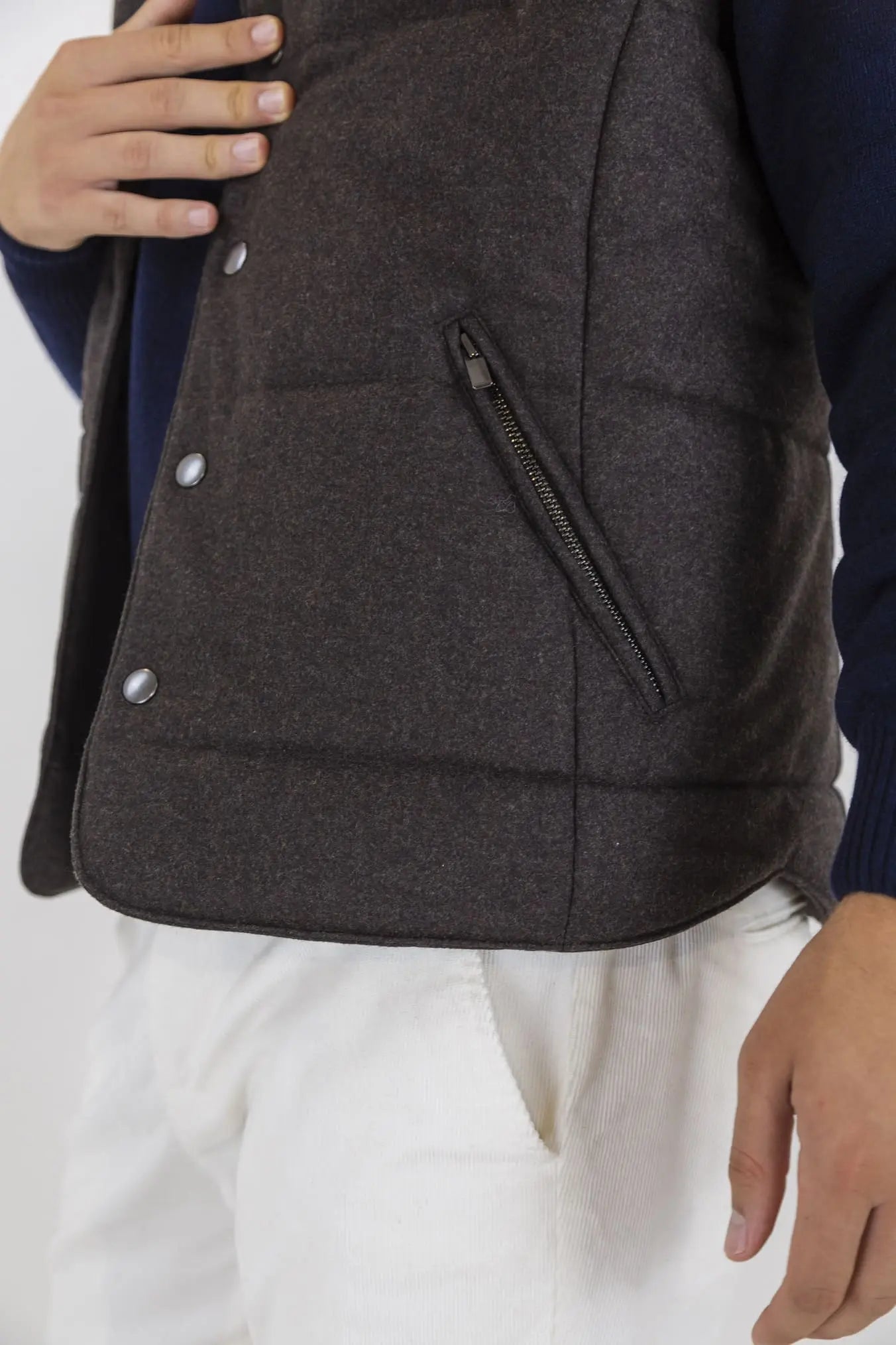 Gilet di Lana con Cappuccio Staccabile Testa di Moro - Guarino Store