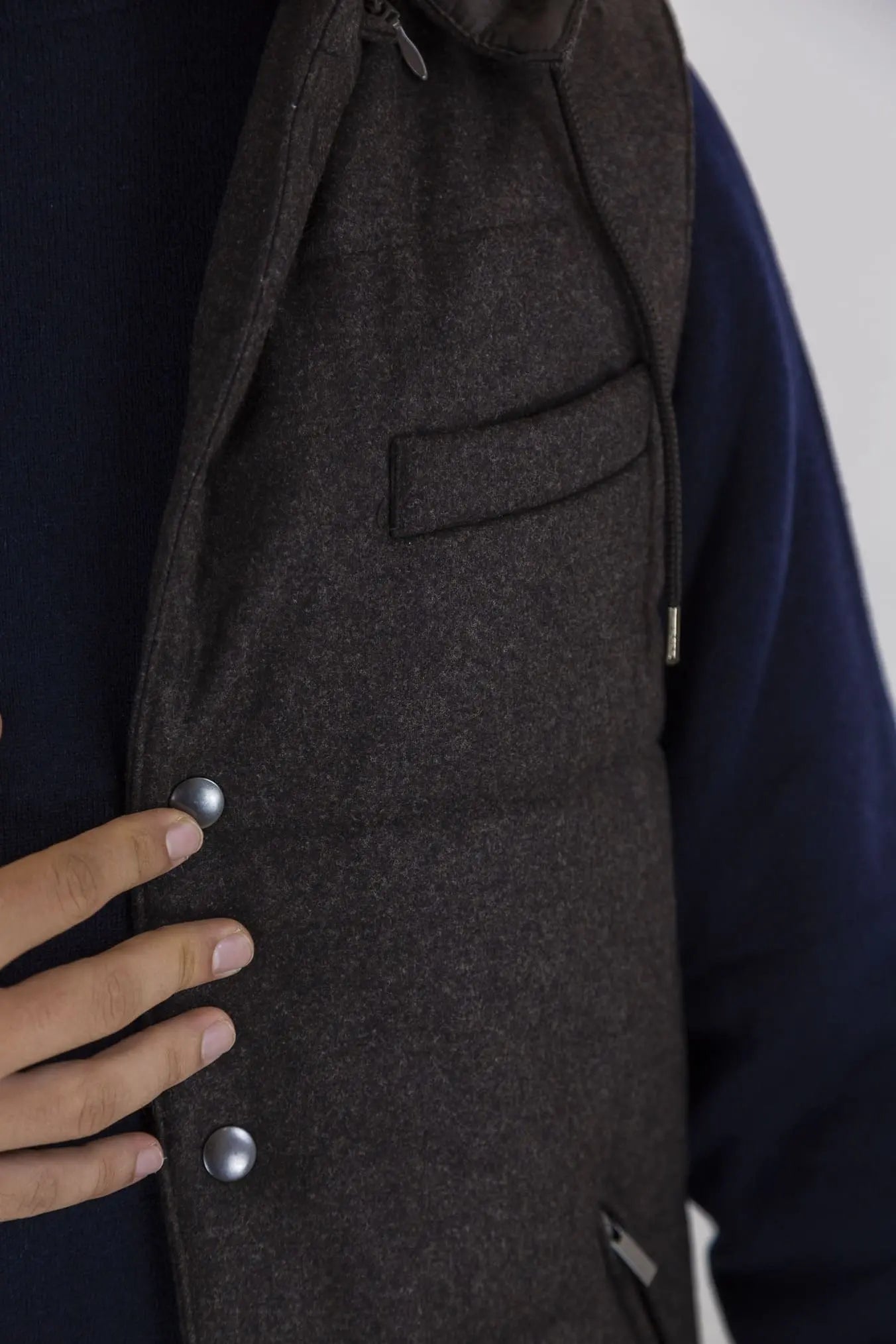 Gilet di Lana con Cappuccio Staccabile Testa di Moro - Guarino Store