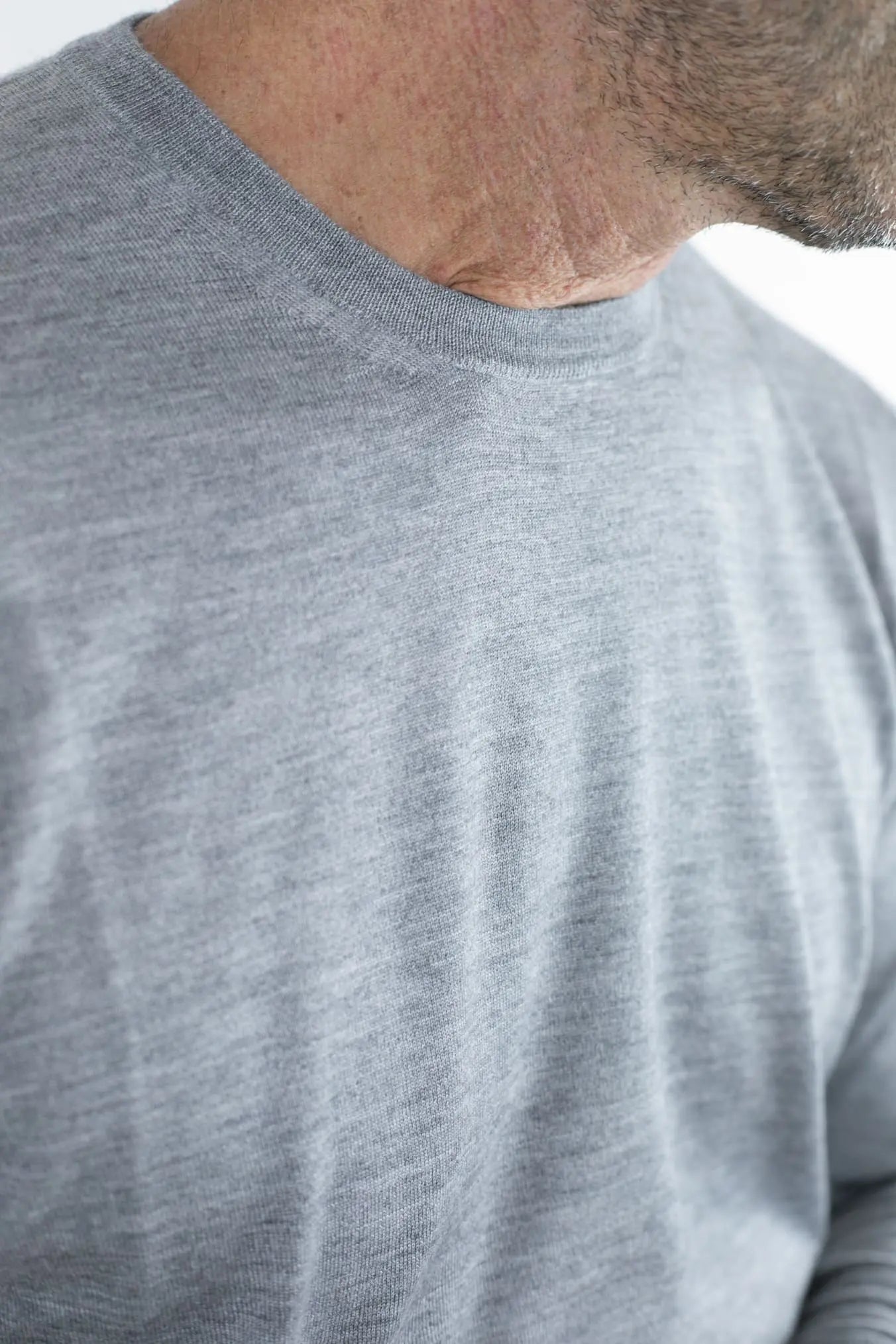 Girocollo Superlight Cashmere e Seta Pettinato Grigio Chiaro - Guarino Store