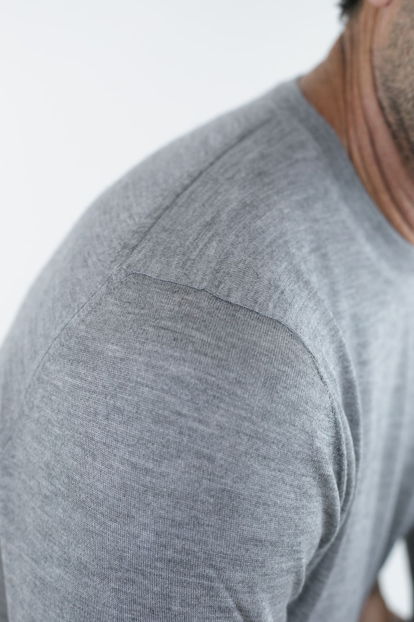 Girocollo Superlight Cashmere e Seta Pettinato Grigio Chiaro - Guarino Store