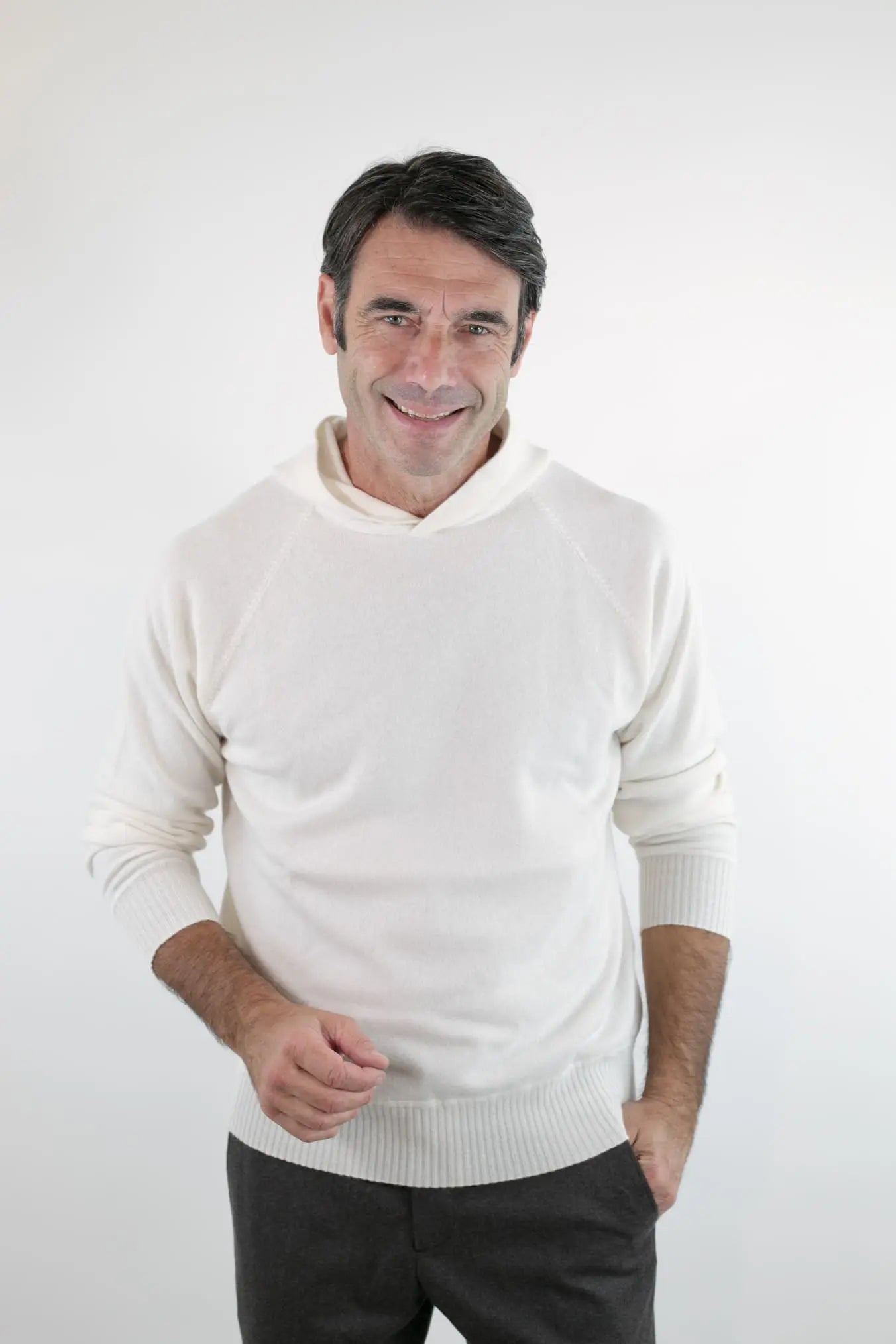 Maglia Felpa Cashmere con Cappuccio Bianco - Guarino Store