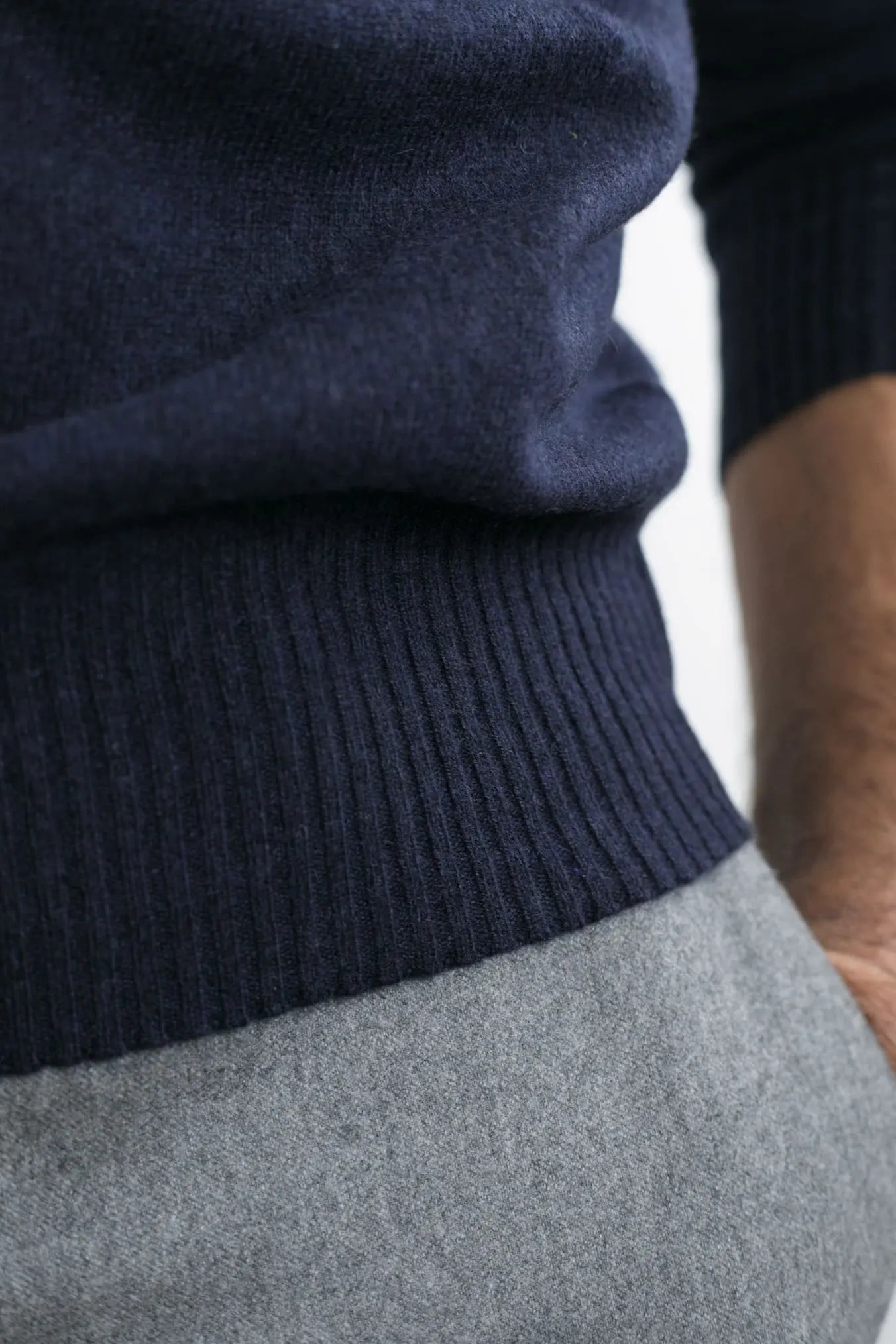 Maglia Felpa Cashmere con Cappuccio Blu Navy - Guarino Store