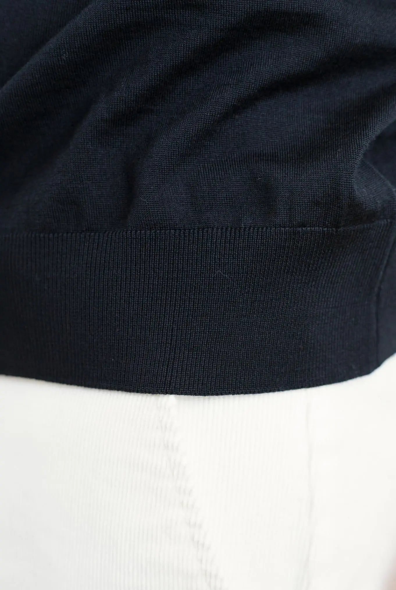 Maglia Girocollo Lana 14 micron Nero - Guarino Store