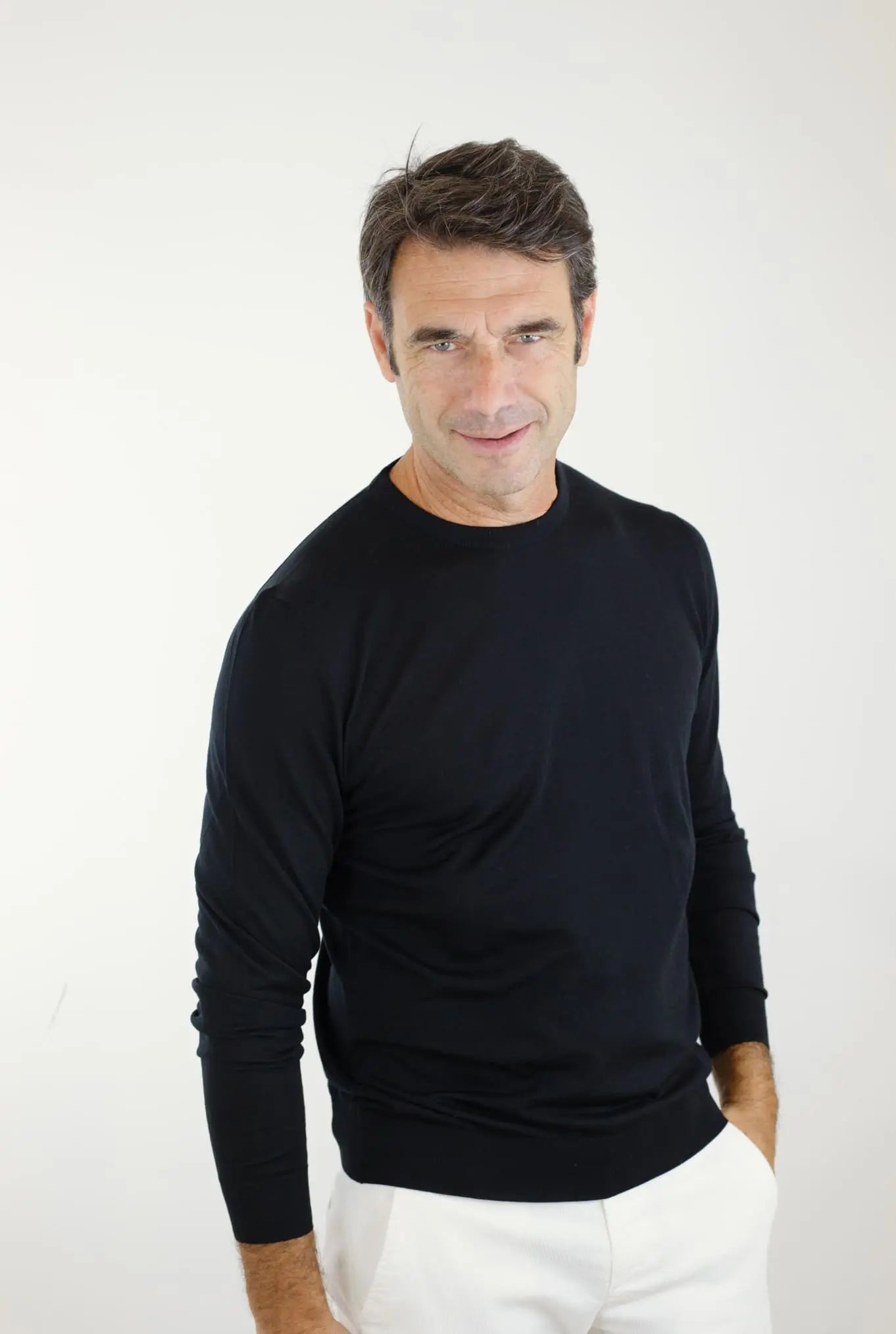 Maglia Girocollo Lana 14 micron Nero - Guarino Store