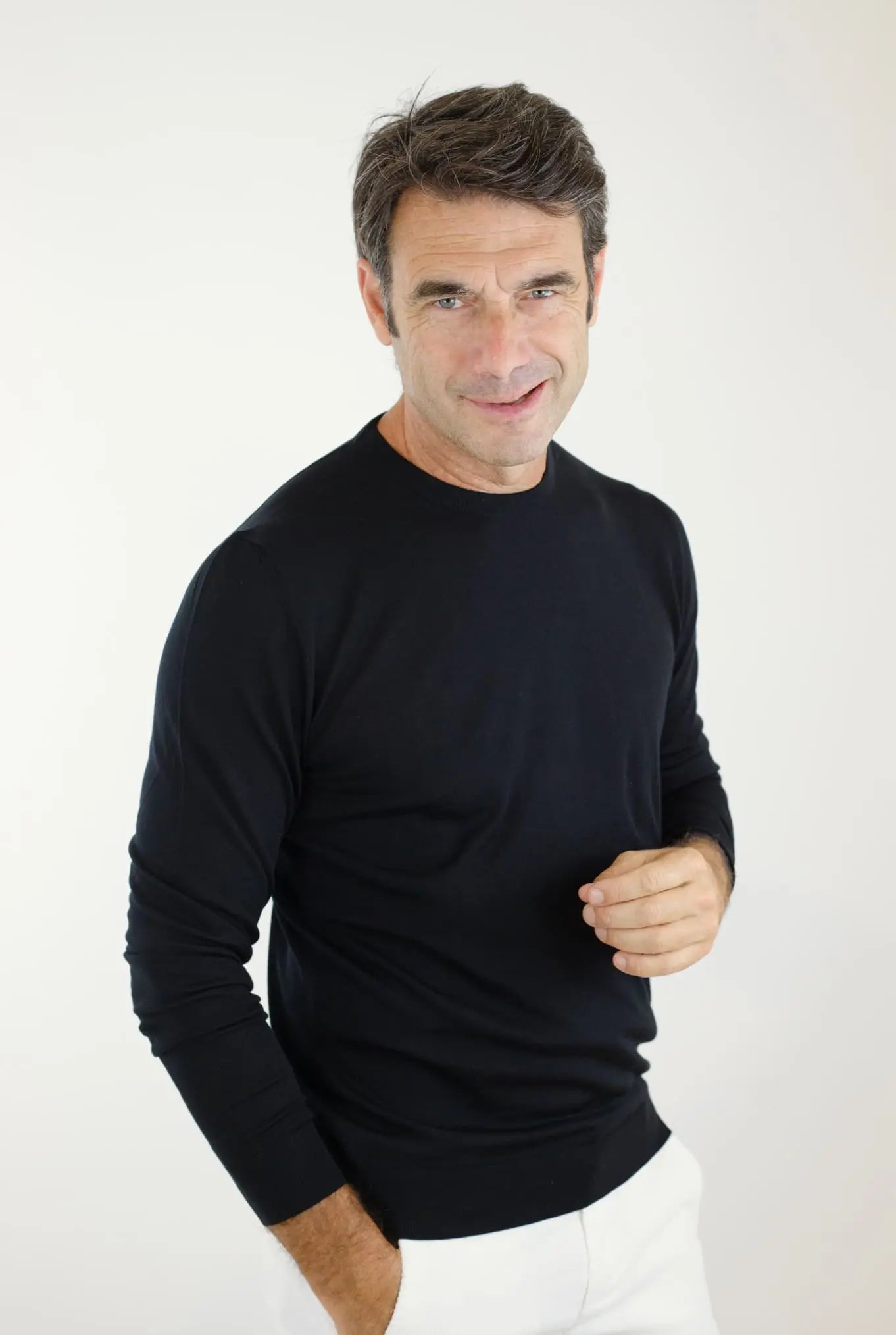 Maglia Girocollo Lana 14 micron Nero - Guarino Store