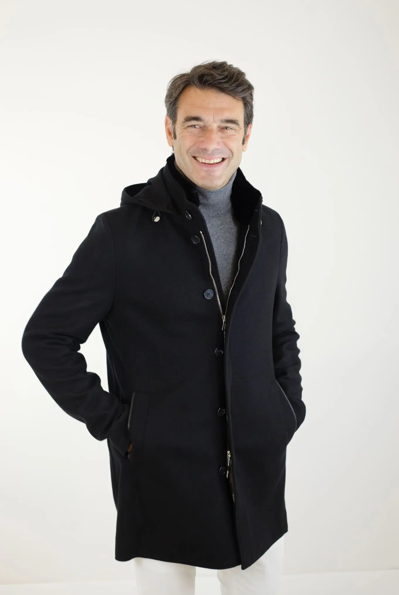 Cappotto in Jersey di Cashmere Cappuccio Removibile Nero - Guarino Store