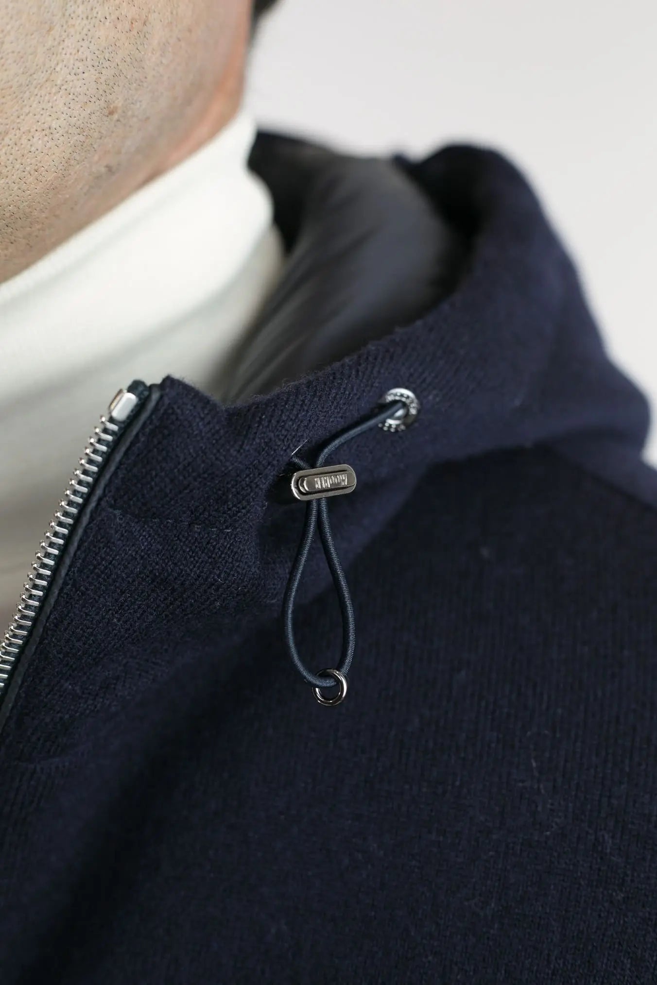 Bomber Trapuntato in Maglia e Piuma D'oca Blu Navy