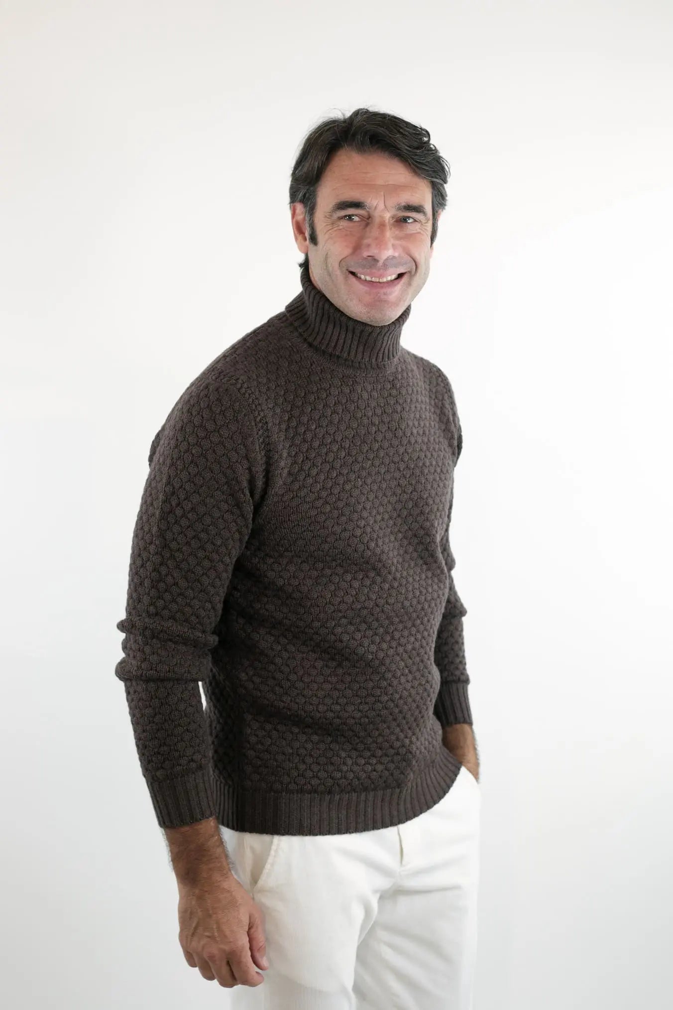Dolcevita mod. Hubbel Nido D'Ape Lana Merino Cioccolato - Guarino Store