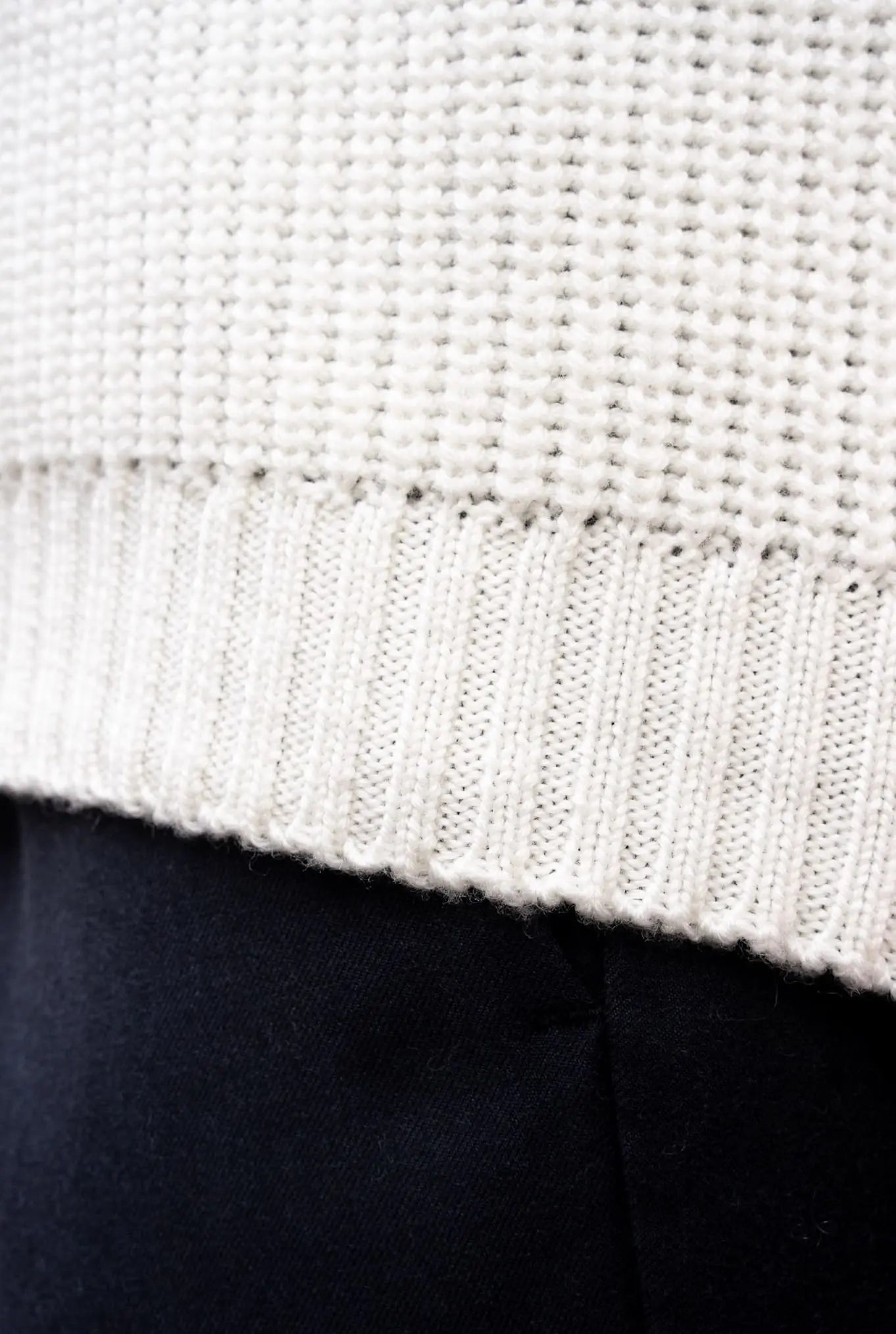 Pullover Collo a Cratere mod. Torn Bianco Lana - Guarino Store