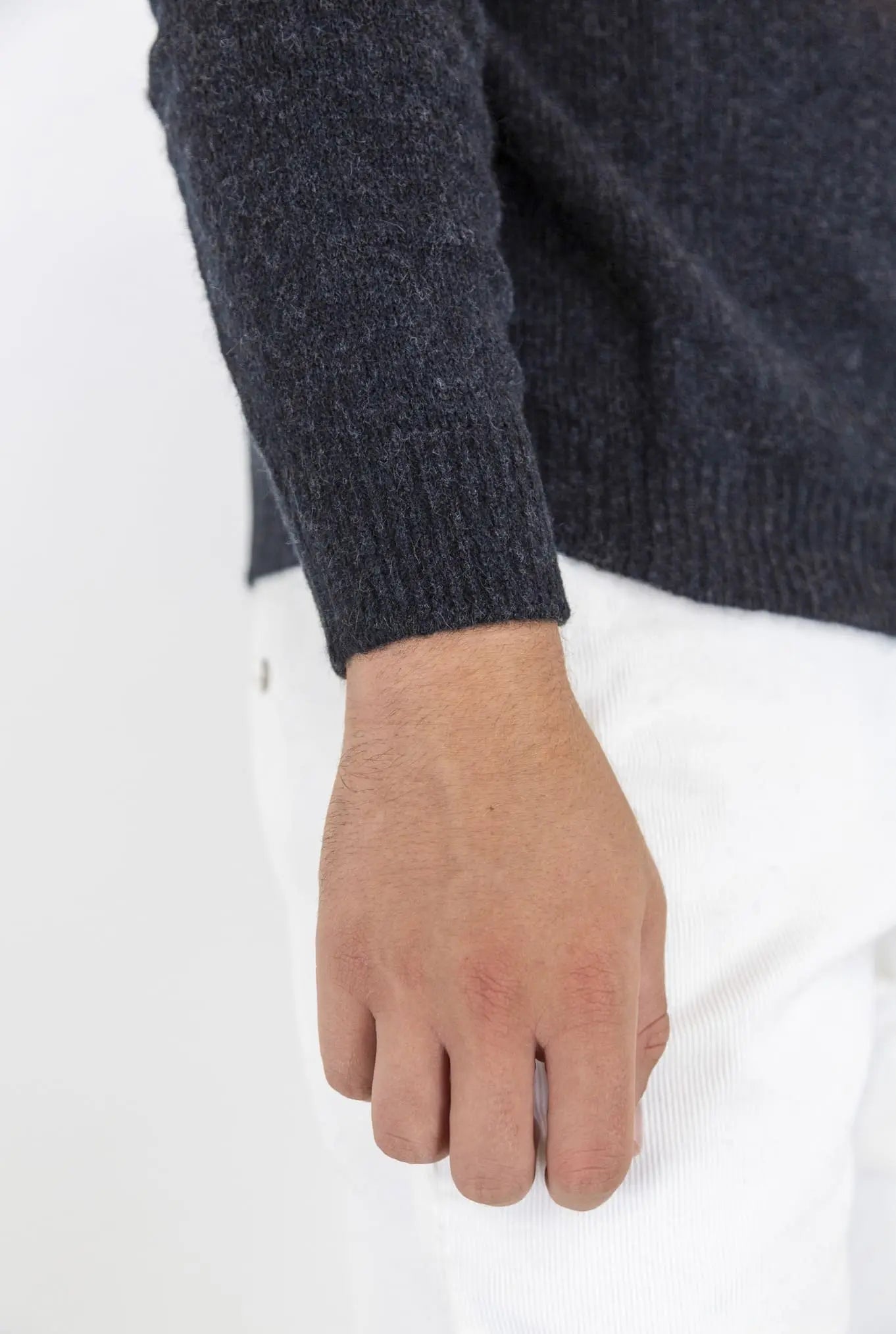 Felpa Cappuccio Nero Lana Merino Baby Camel - Guarino Store