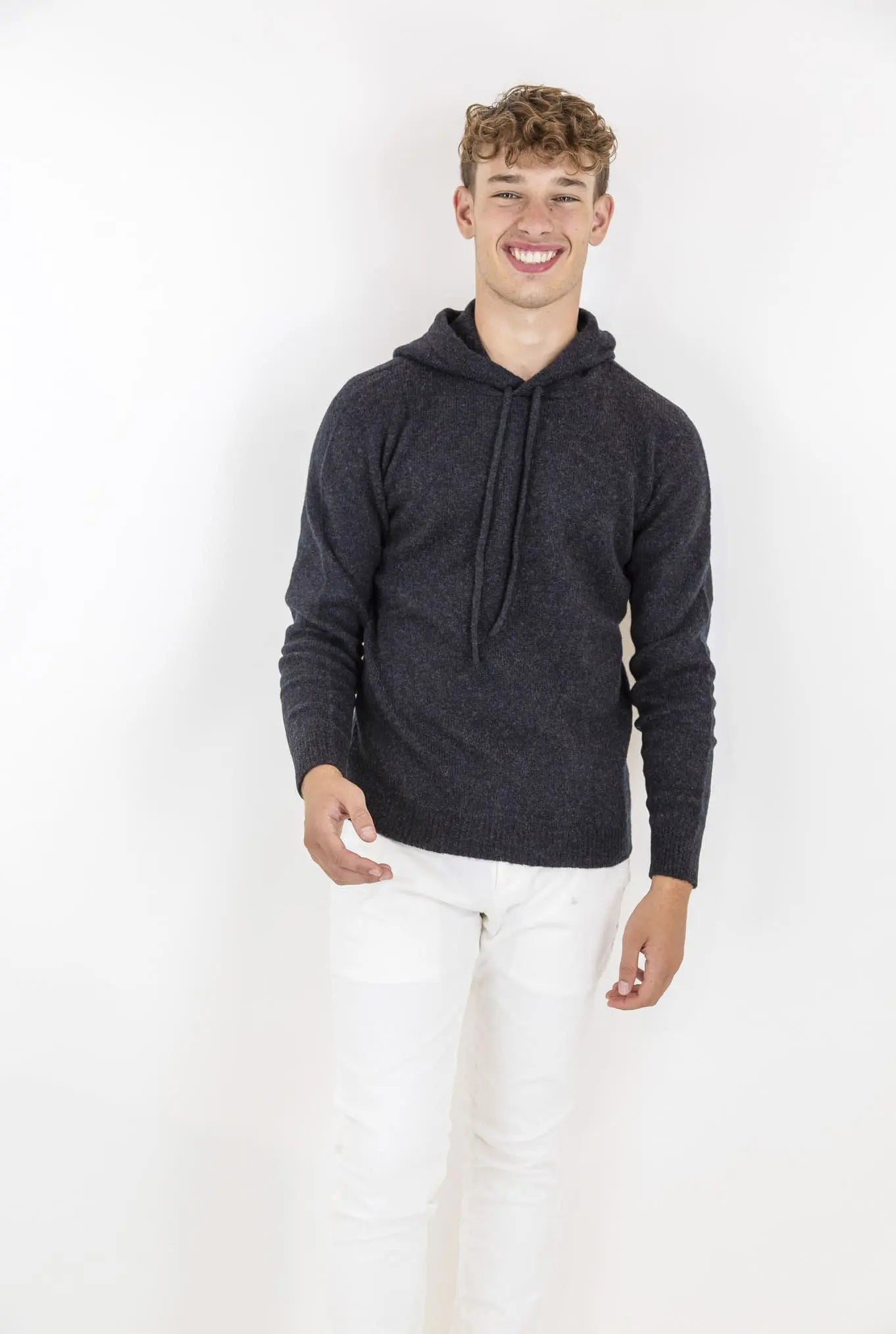Felpa Cappuccio Nero Lana Merino Baby Camel - Guarino Store