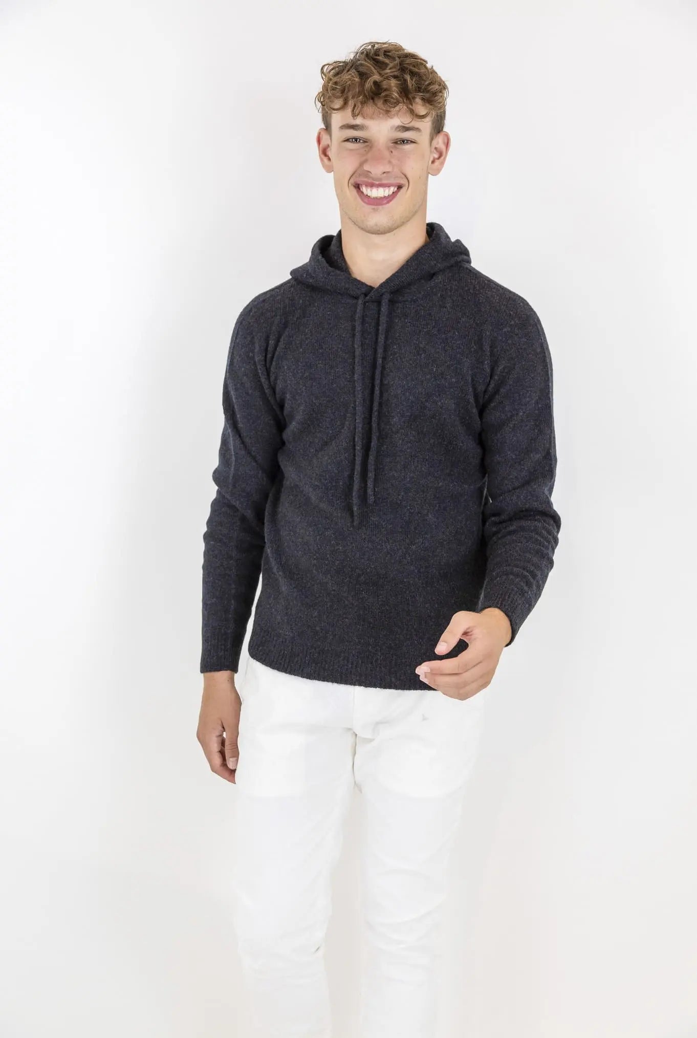 Felpa Cappuccio Nero Lana Merino Baby Camel - Guarino Store