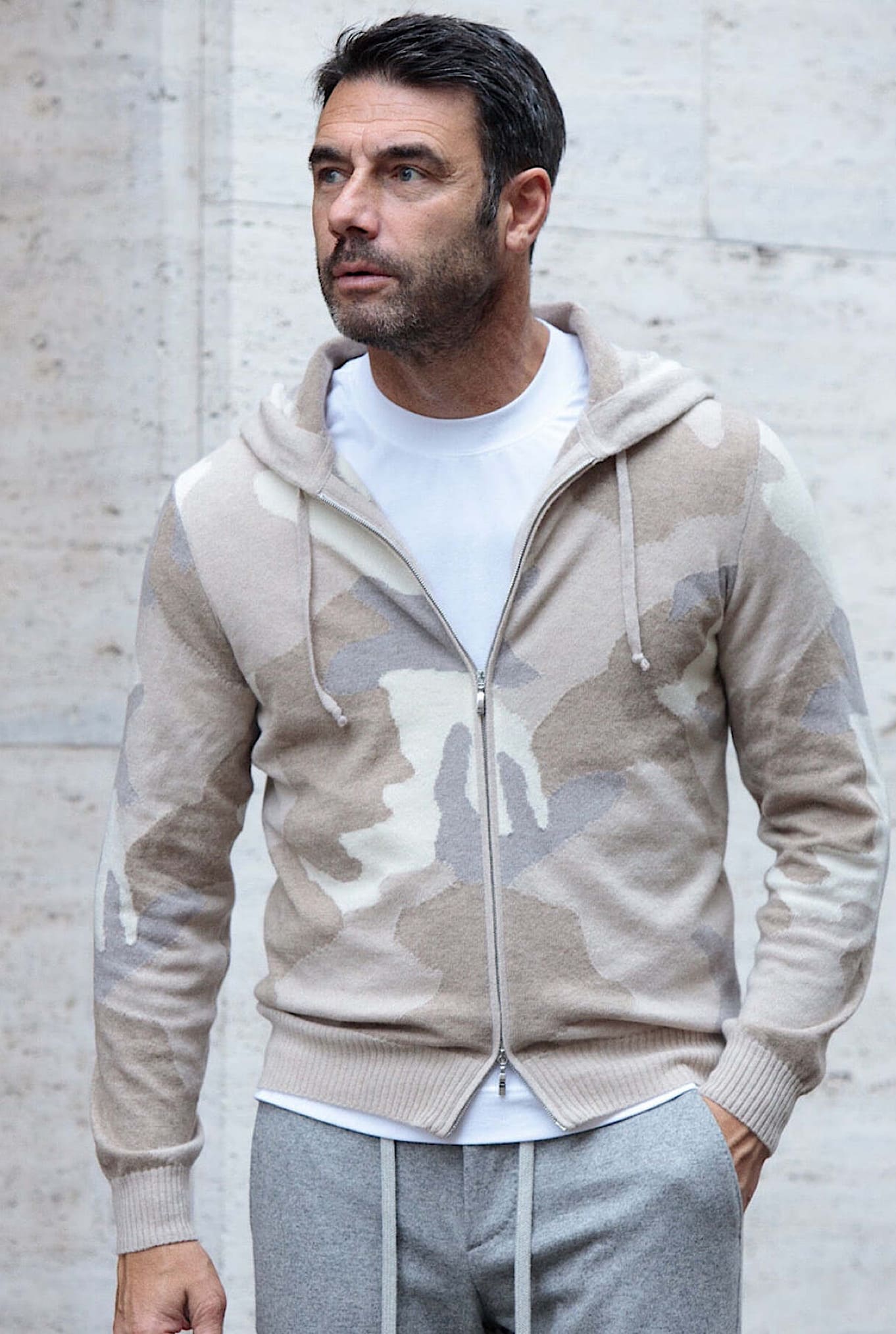 Felpa Cashmere con Cappuccio Camouflage Intarsi a Mano Beige - Guarino Store
