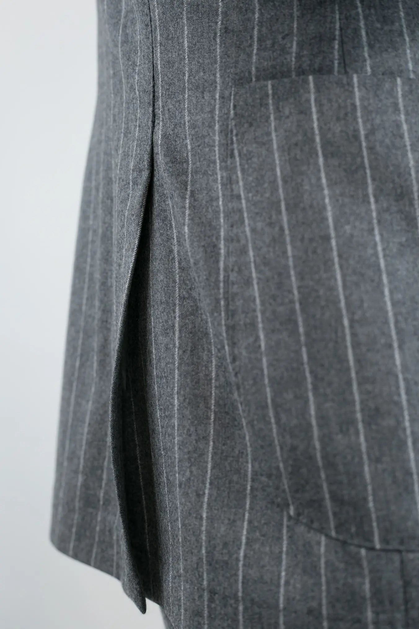 TOMBOLINI Abito Gessato Doppiopetto Lana Super 120's Tessuto Vitale Barberis Canonico