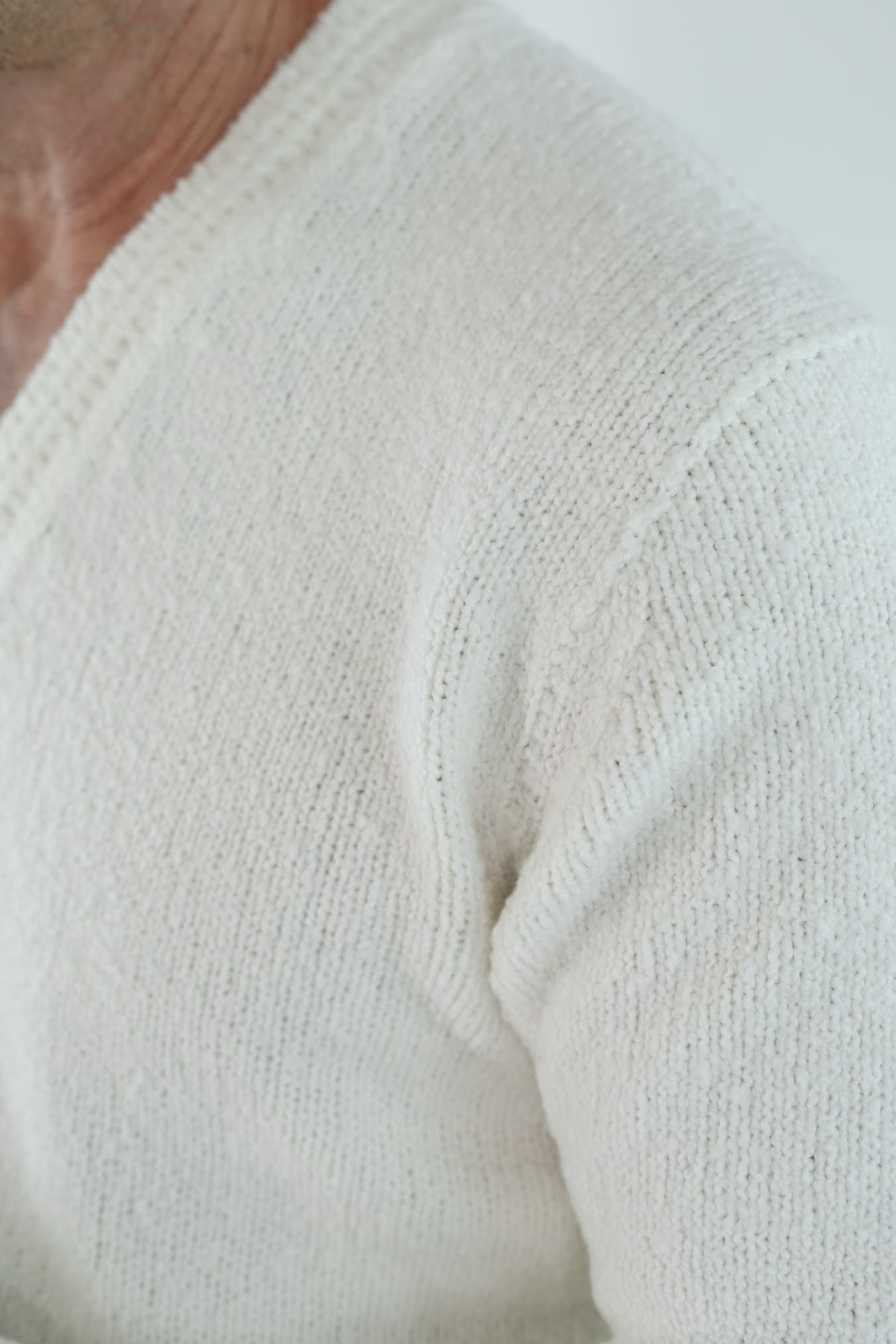 DRUMOHR Maglia Scollo V Malfilè Lana Merinos Bianco