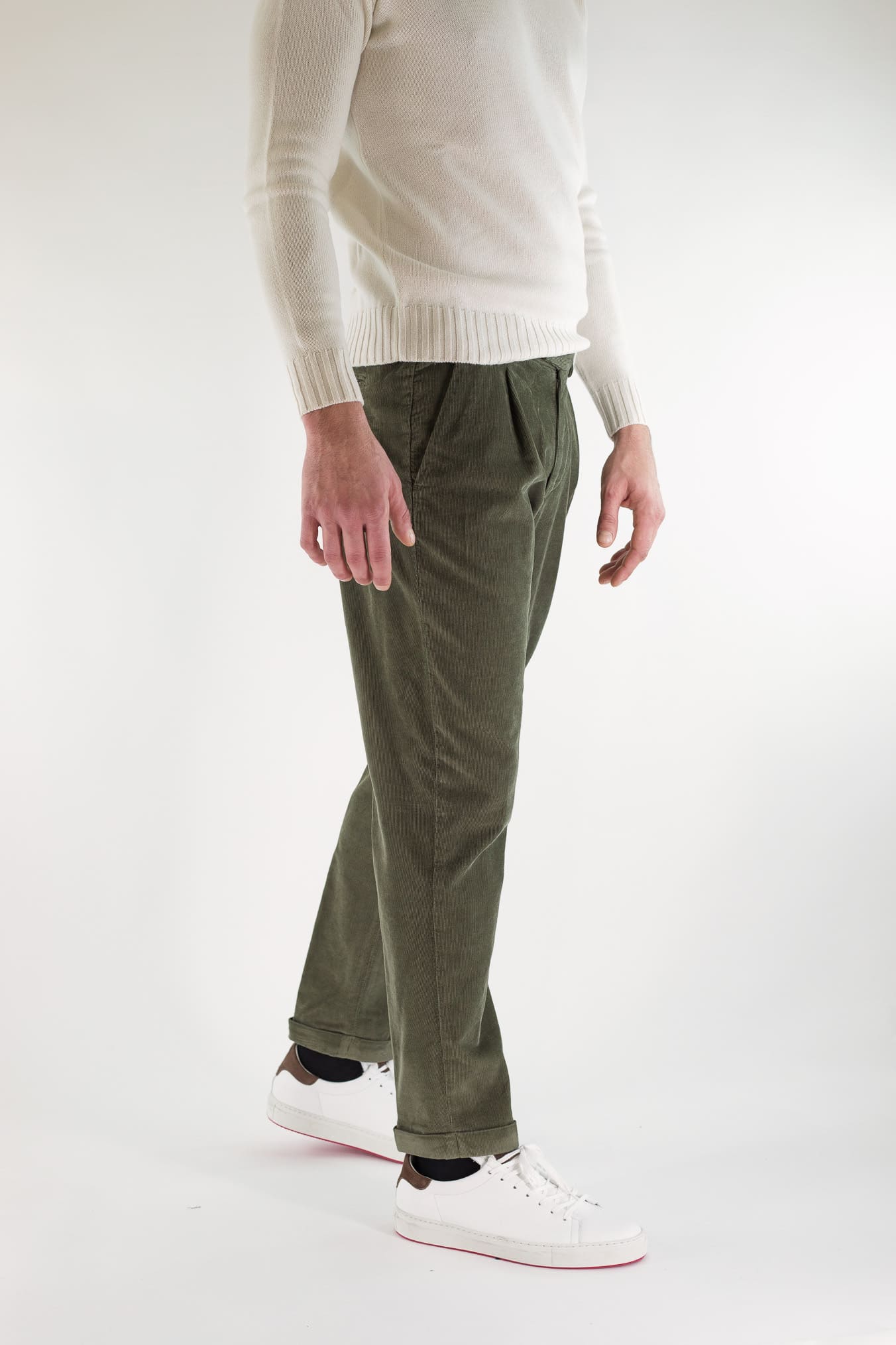 GUARINO Pantaloni Velluto Millerighe Verde Militare