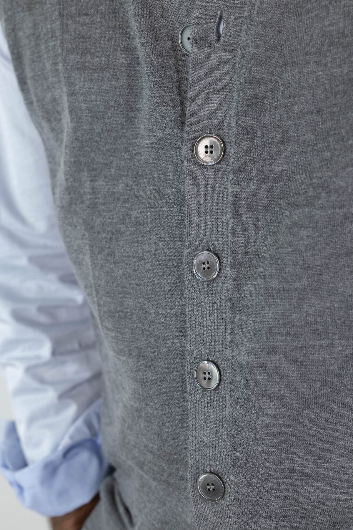 GUARINO Gilet Cashmere Bottoni Grigio